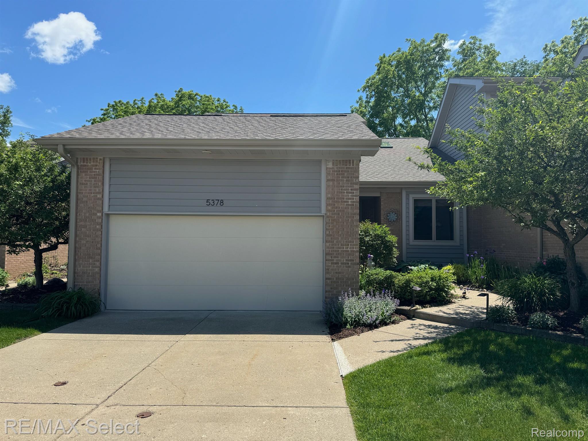 5378 WARWICK Trail