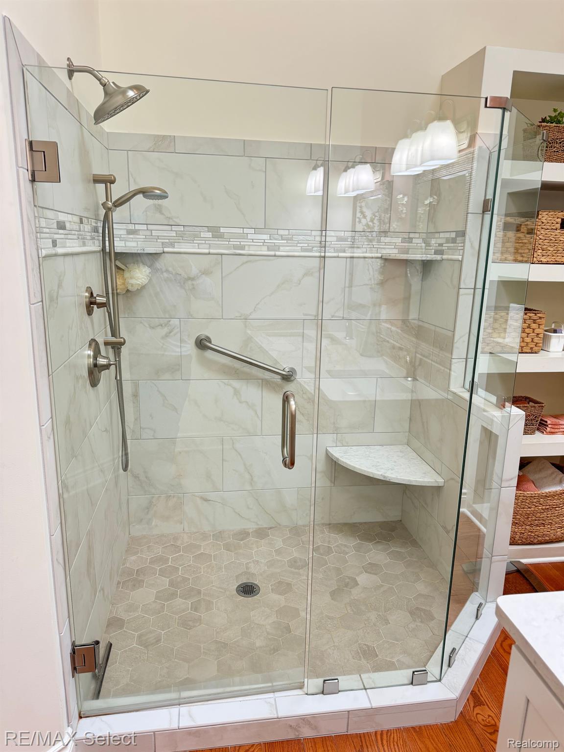 5378 WARWICK Trail