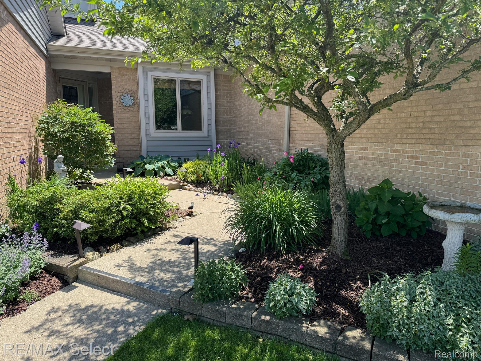 5378 WARWICK Trail