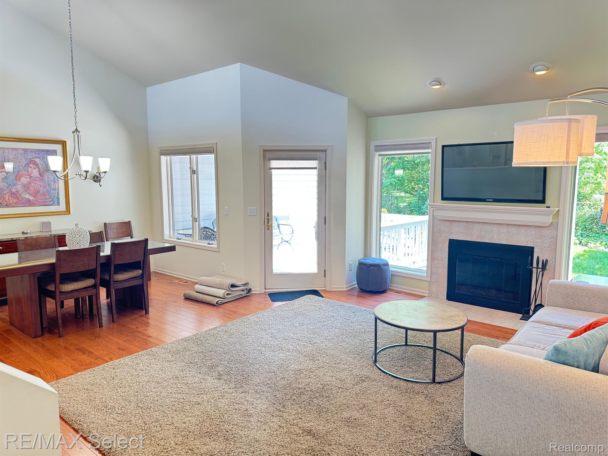 5378 WARWICK Trail