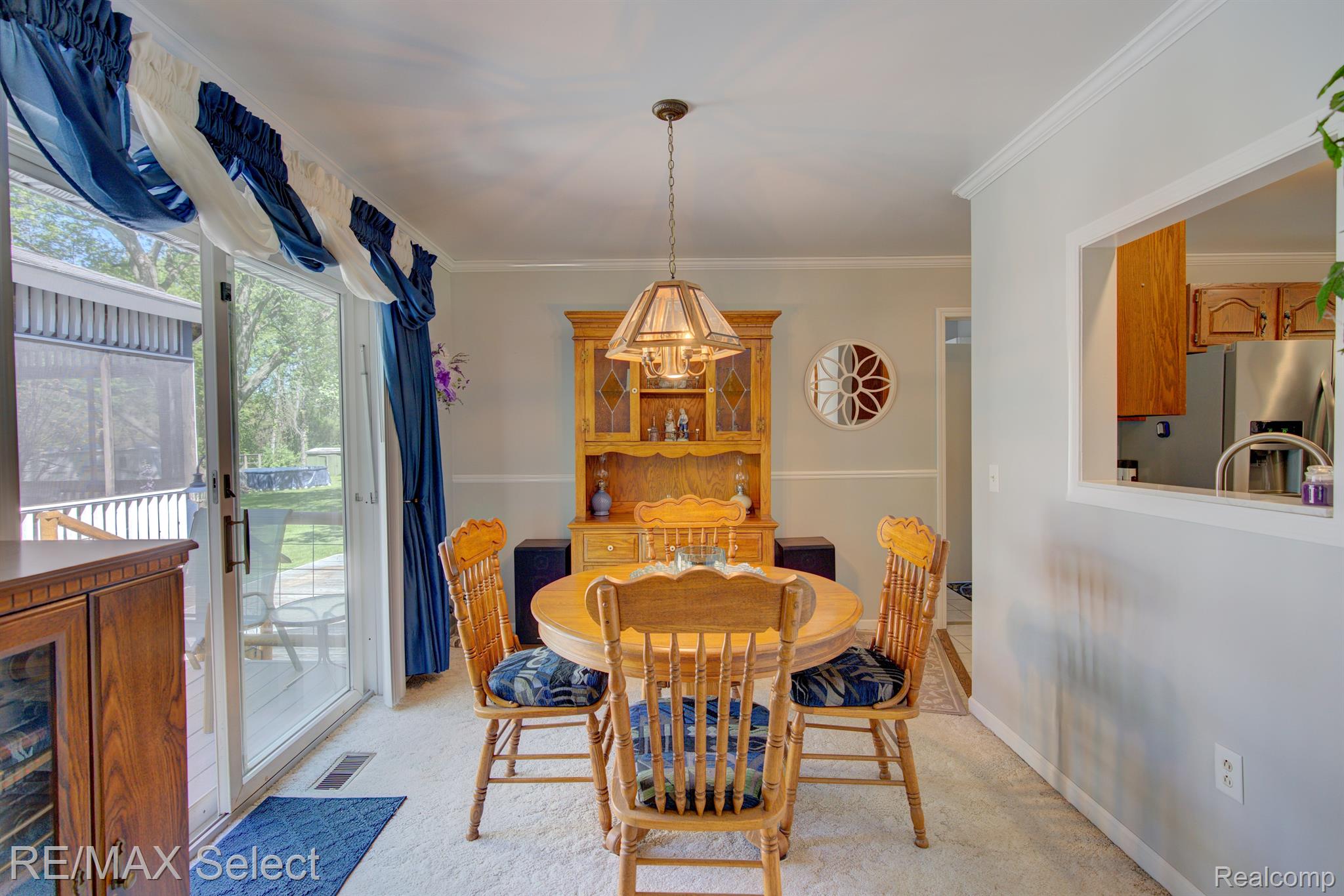 8468 RONDALE Drive