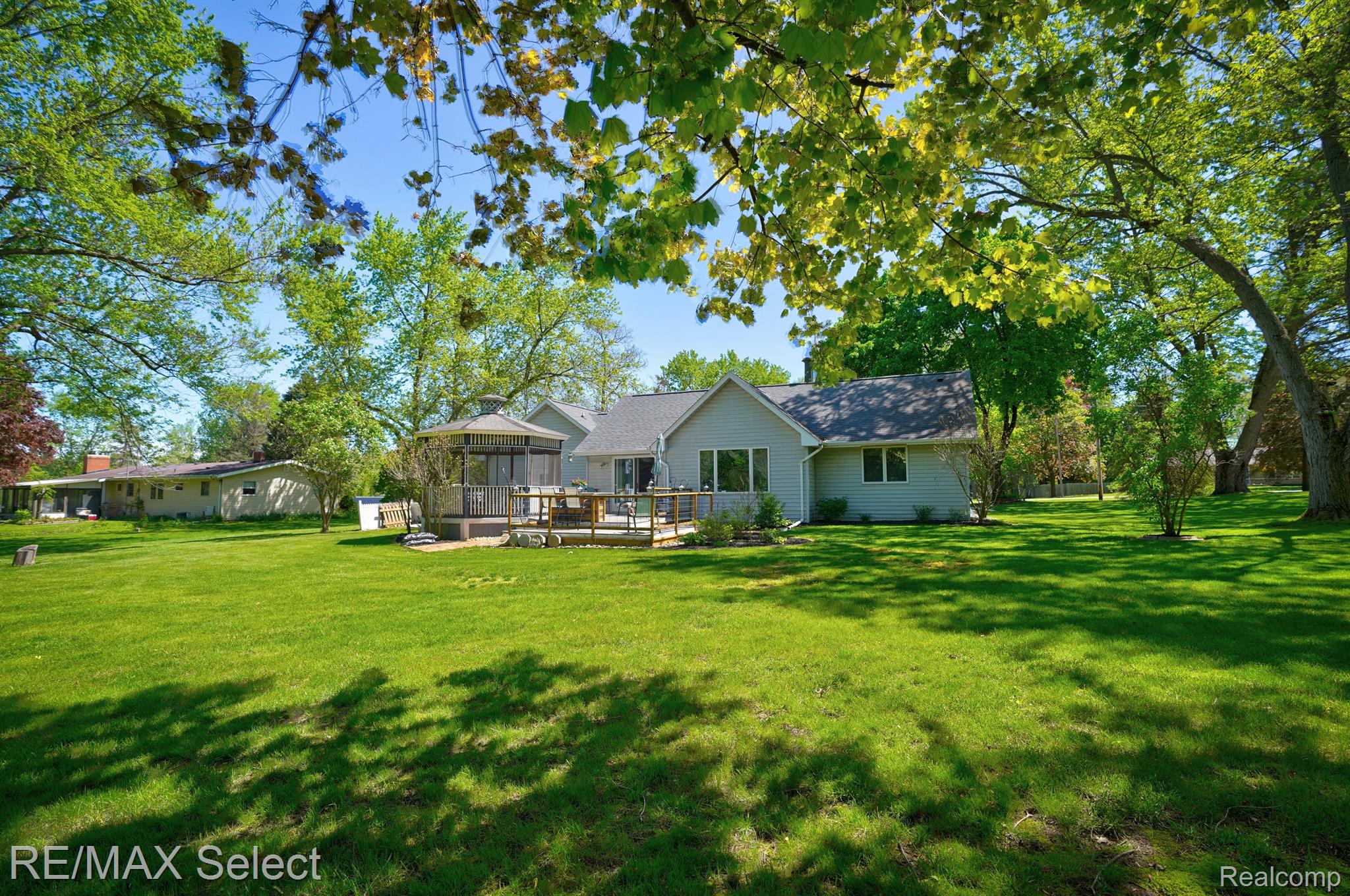 8468 RONDALE Drive