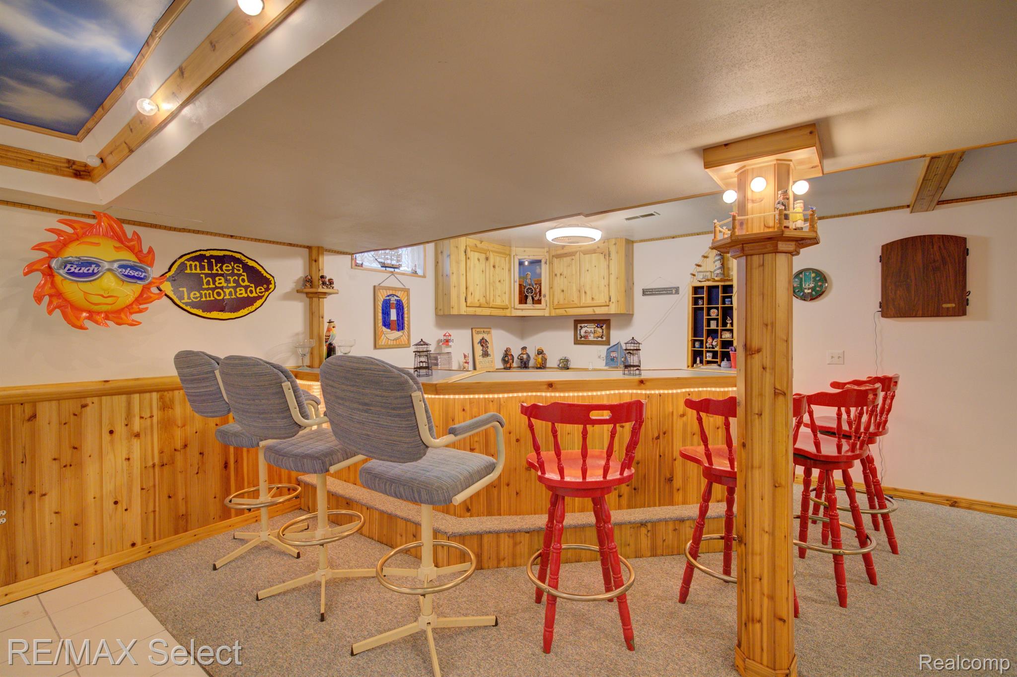 8468 RONDALE Drive