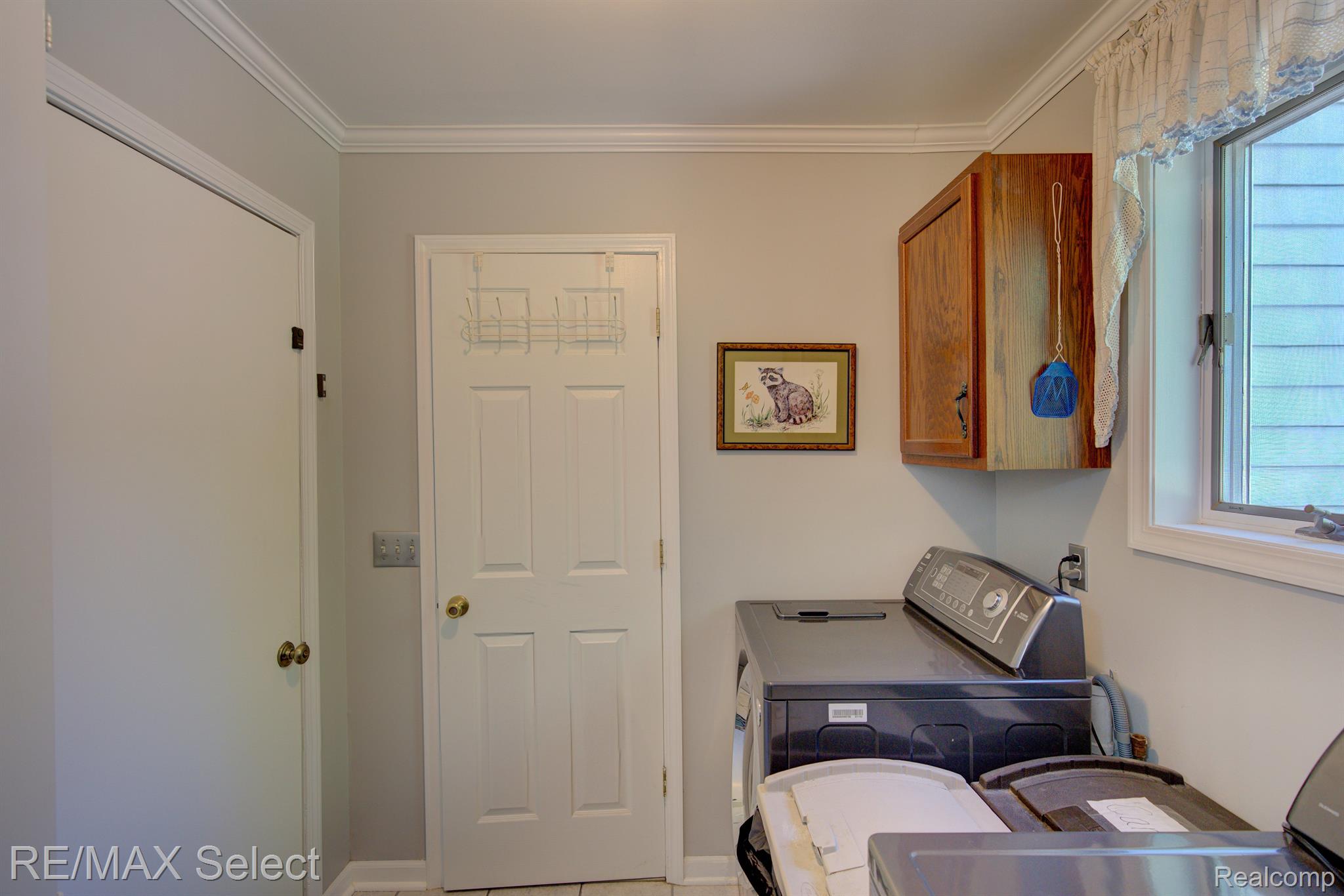 8468 RONDALE Drive