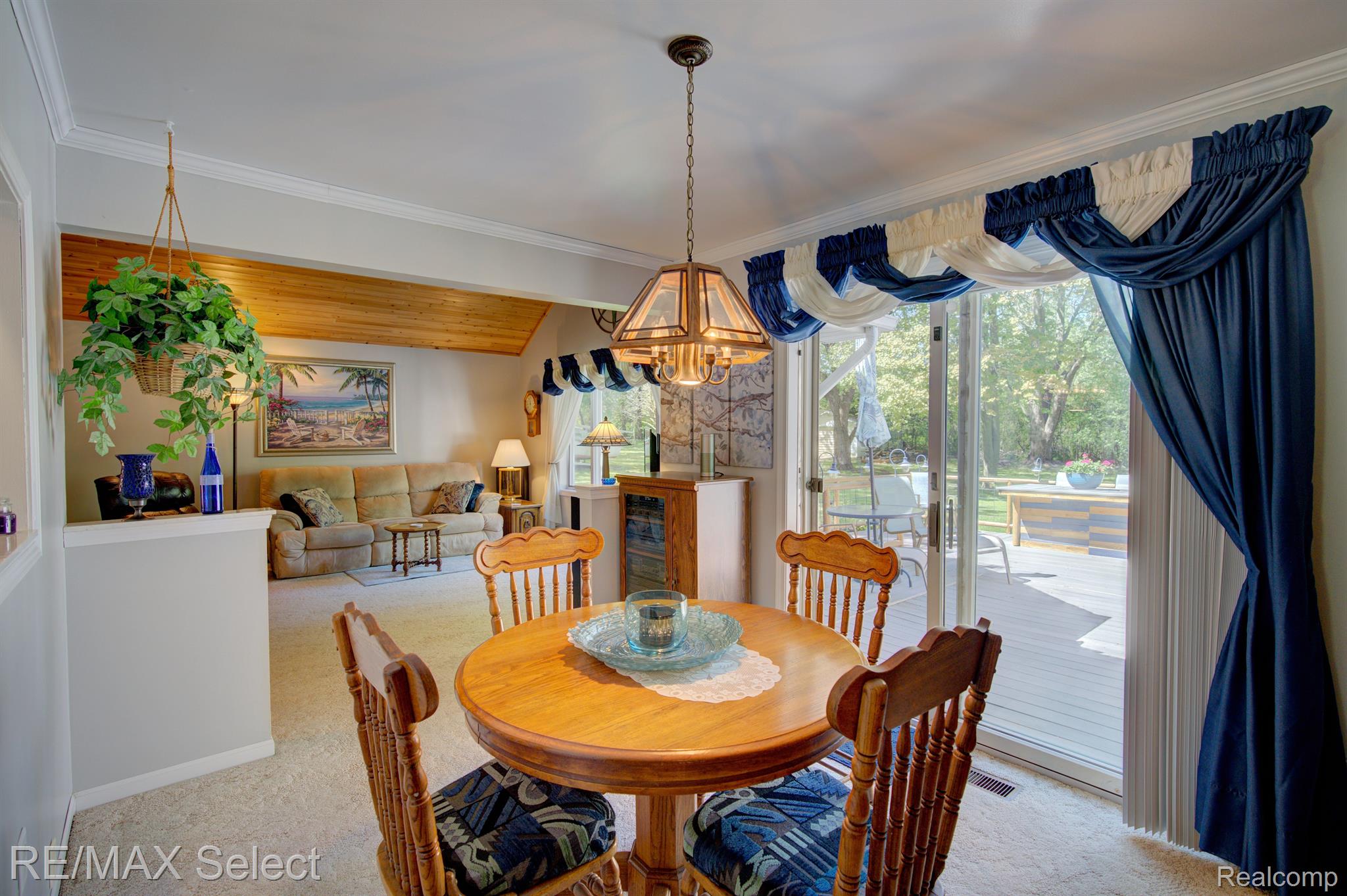 8468 RONDALE Drive