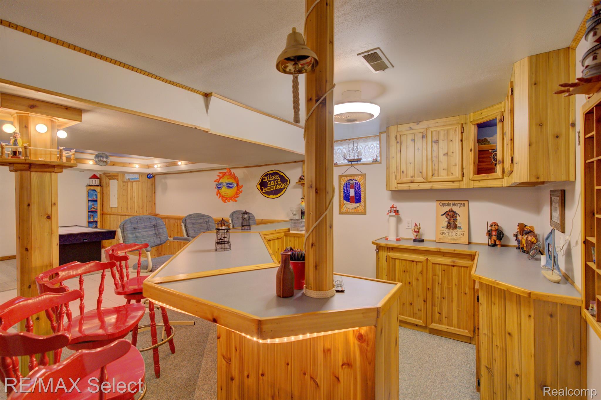 8468 RONDALE Drive
