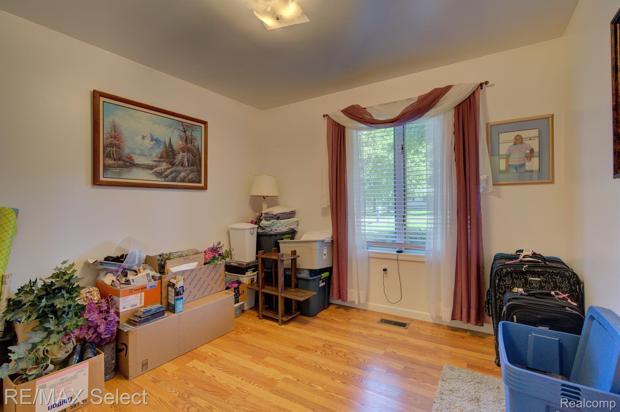 8468 RONDALE Drive