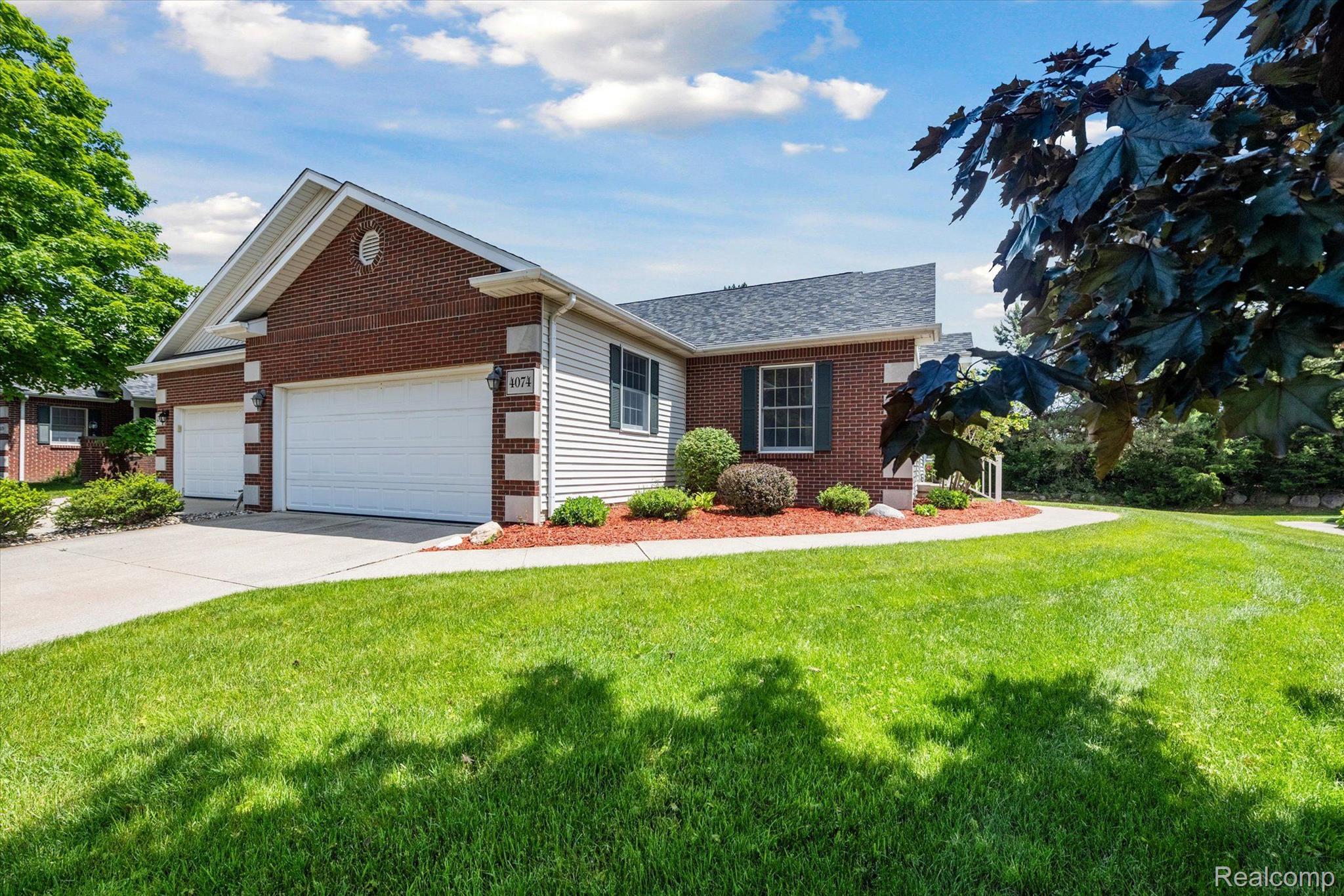 4074 SQUIRE HILL Drive