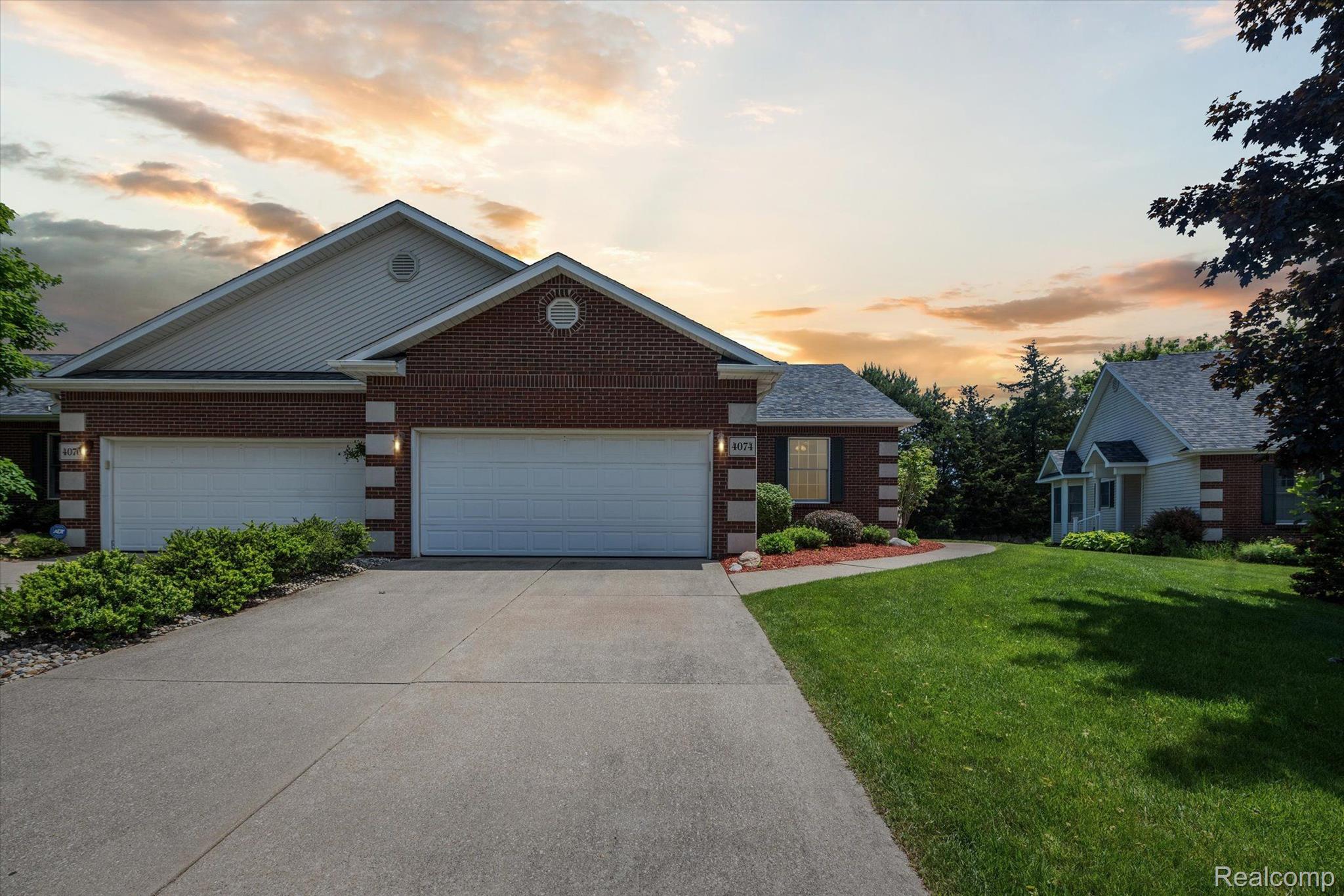 4074 SQUIRE HILL Drive