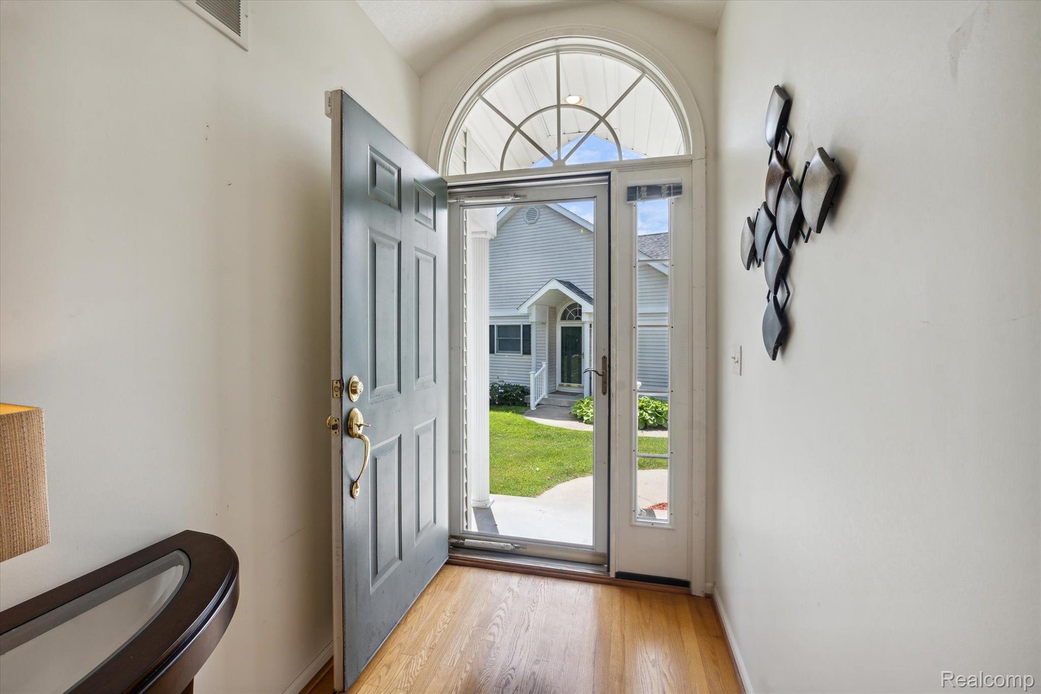 4074 SQUIRE HILL Drive