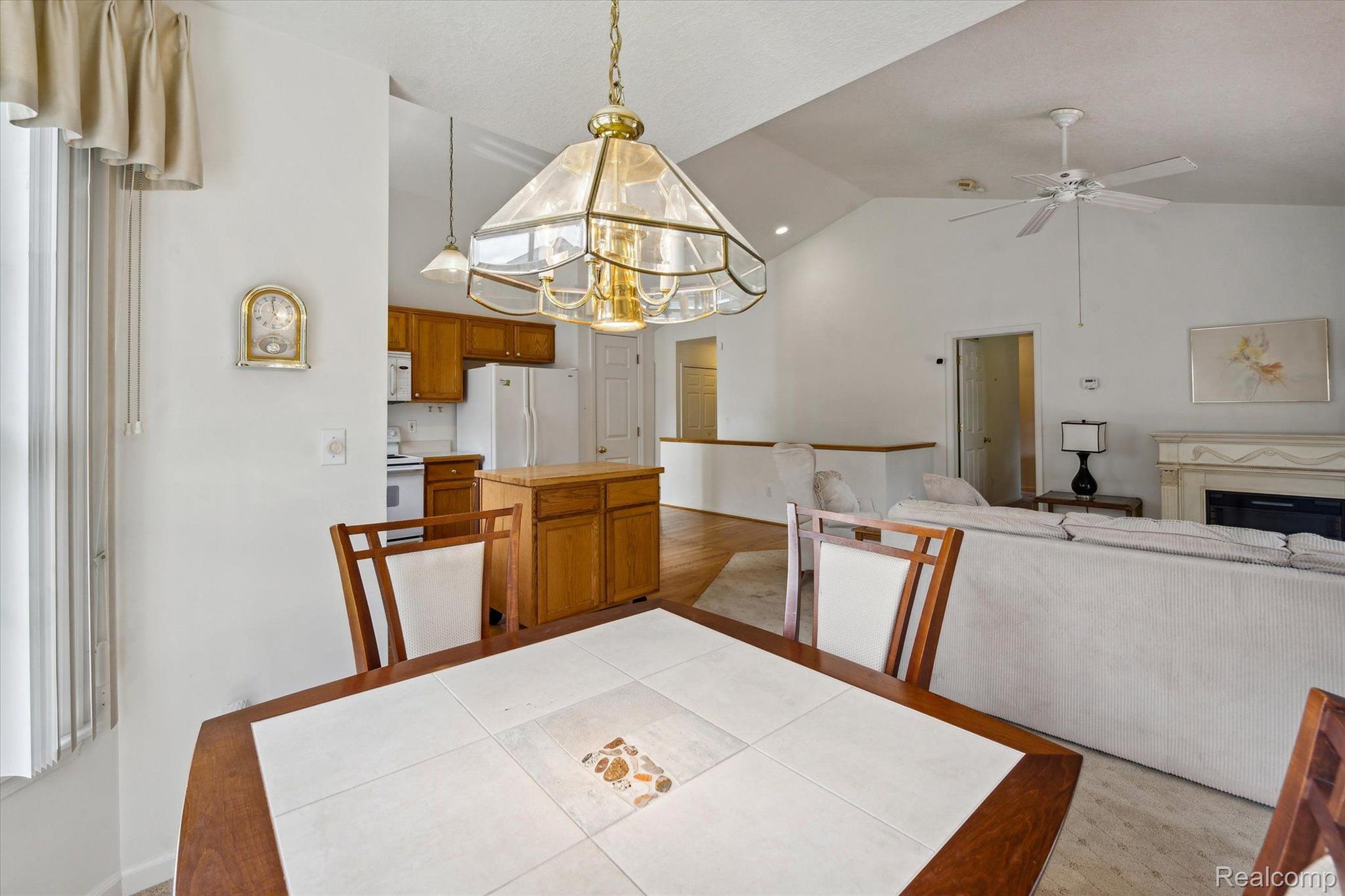 4074 SQUIRE HILL Drive