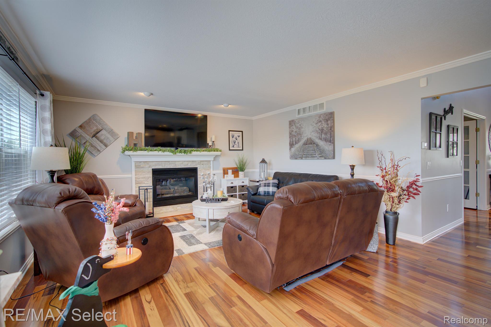 5580 WINDERMERE Drive