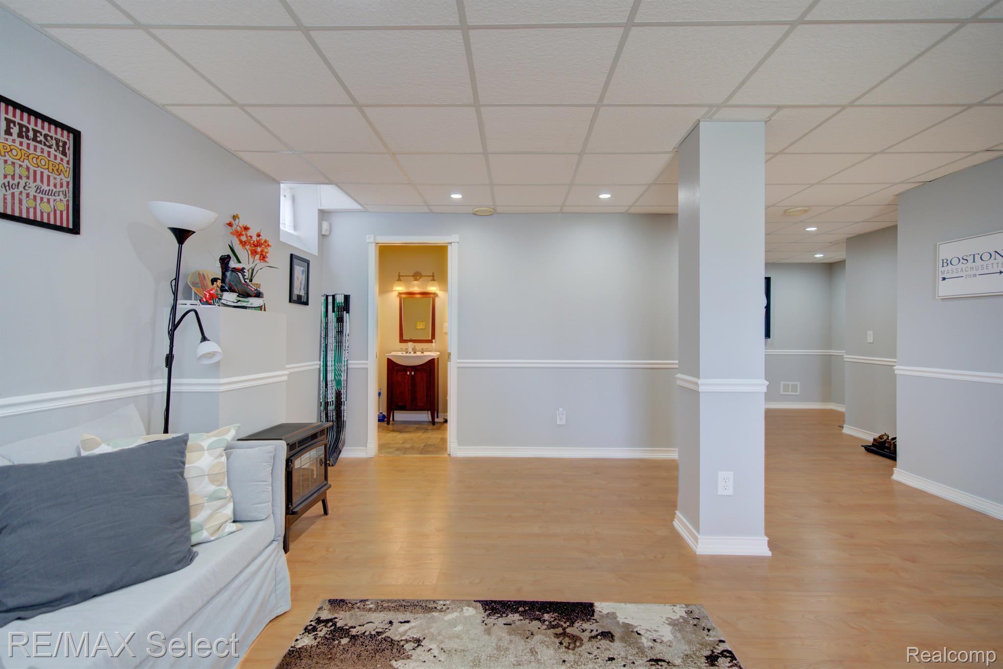 5580 WINDERMERE Drive