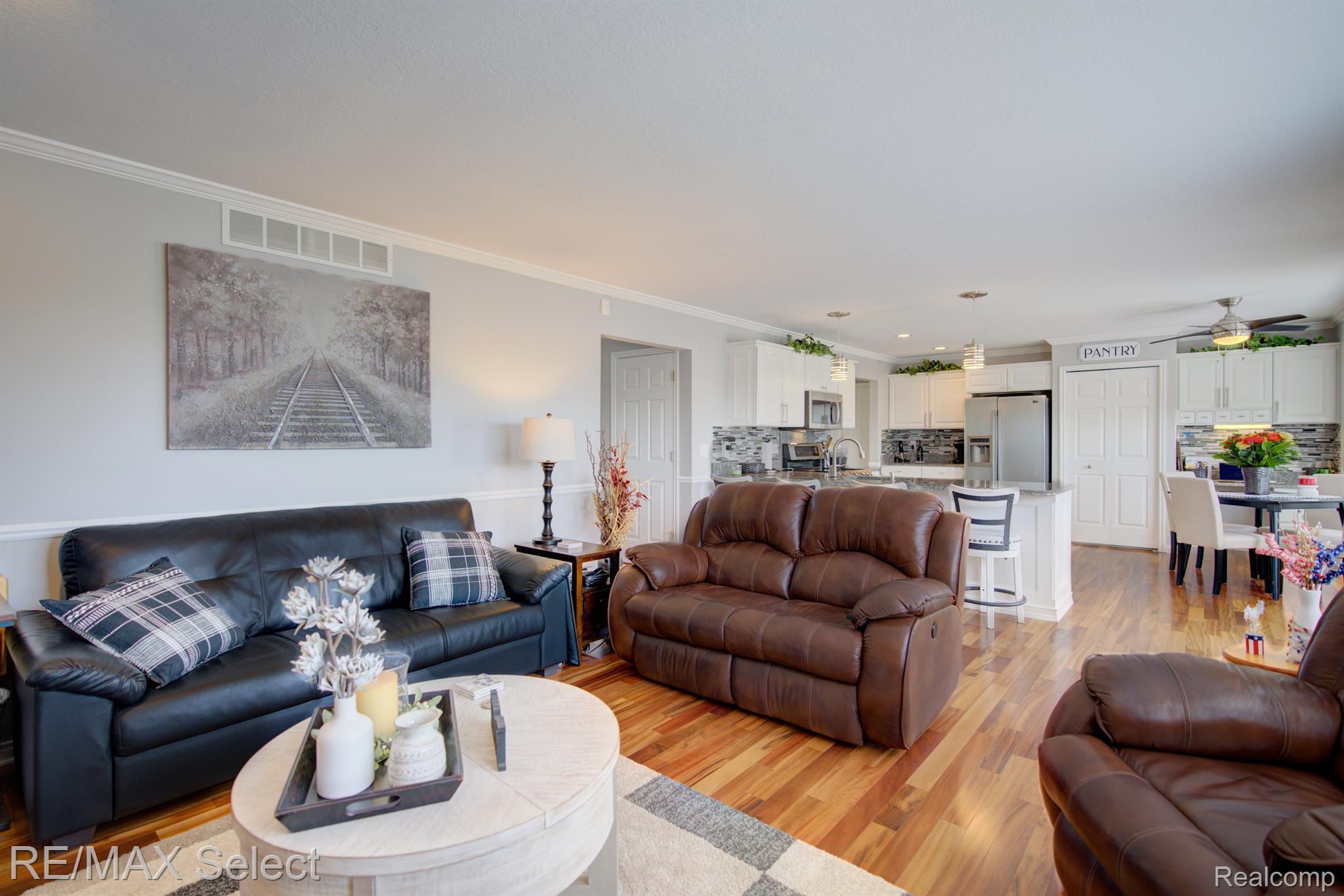 5580 WINDERMERE Drive