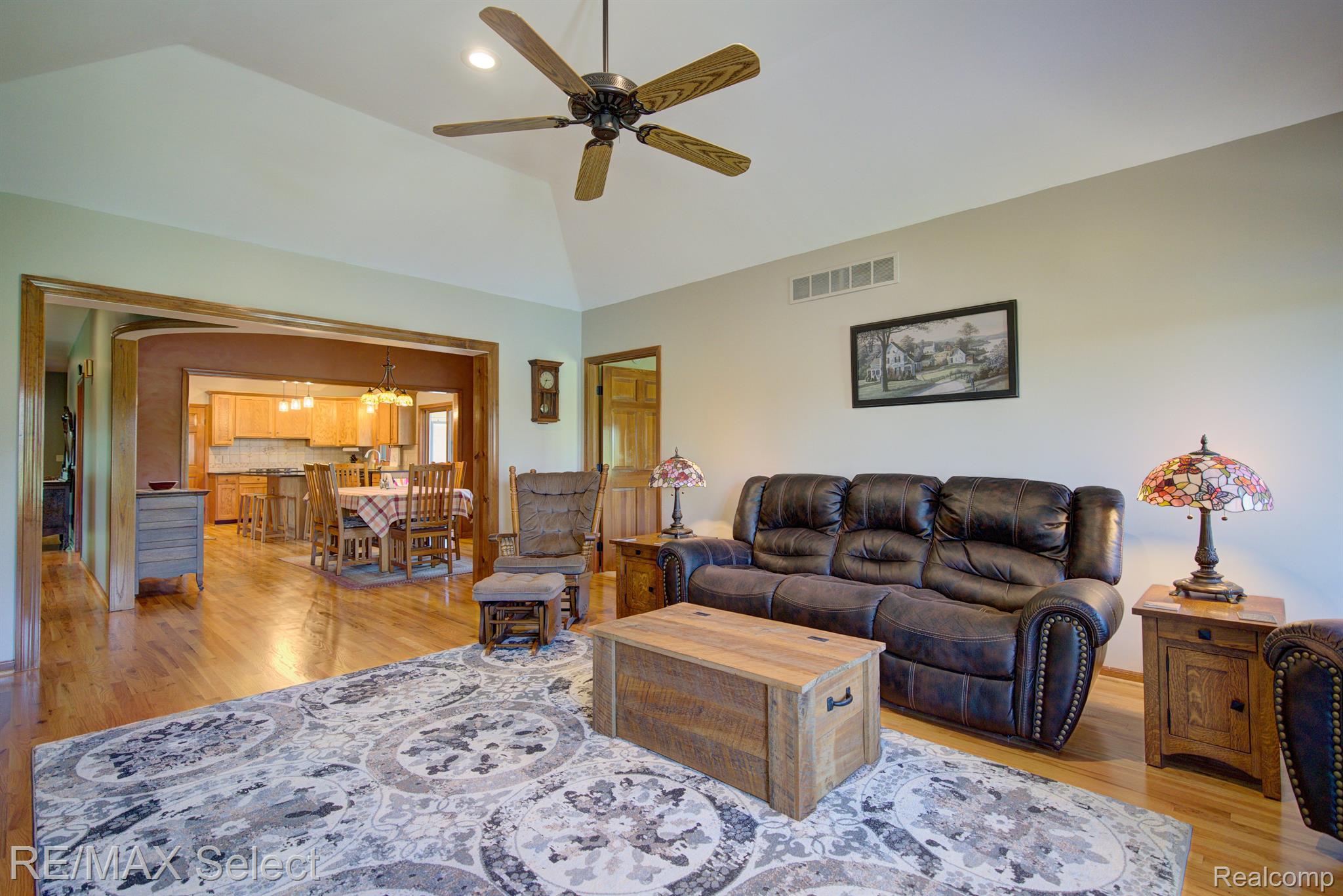 9120 RAY Road
