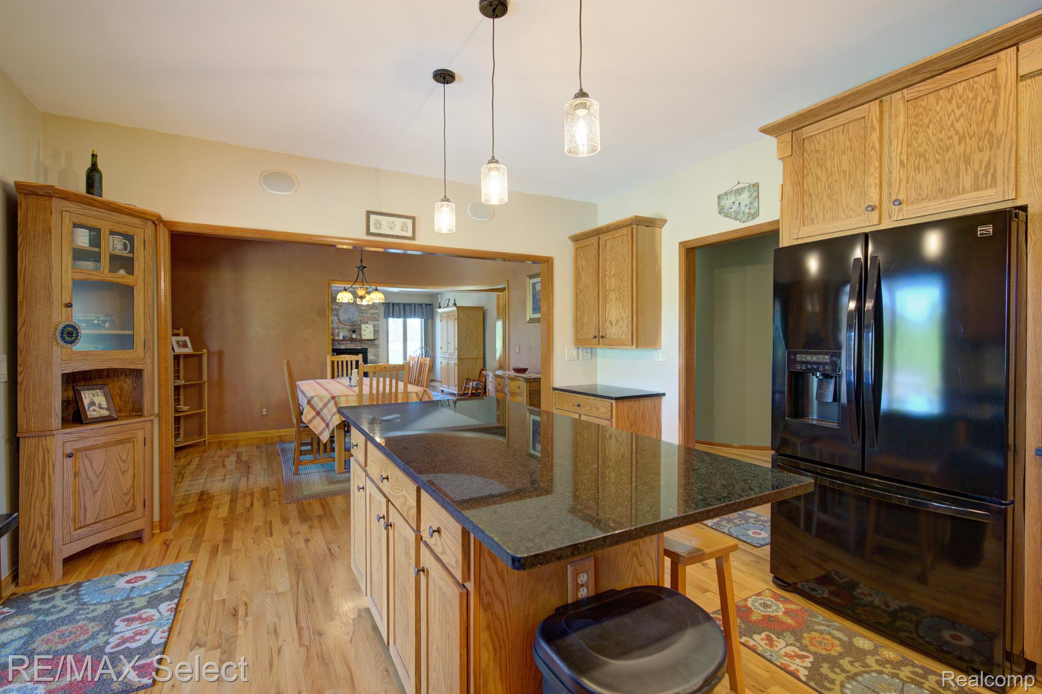 9120 RAY Road