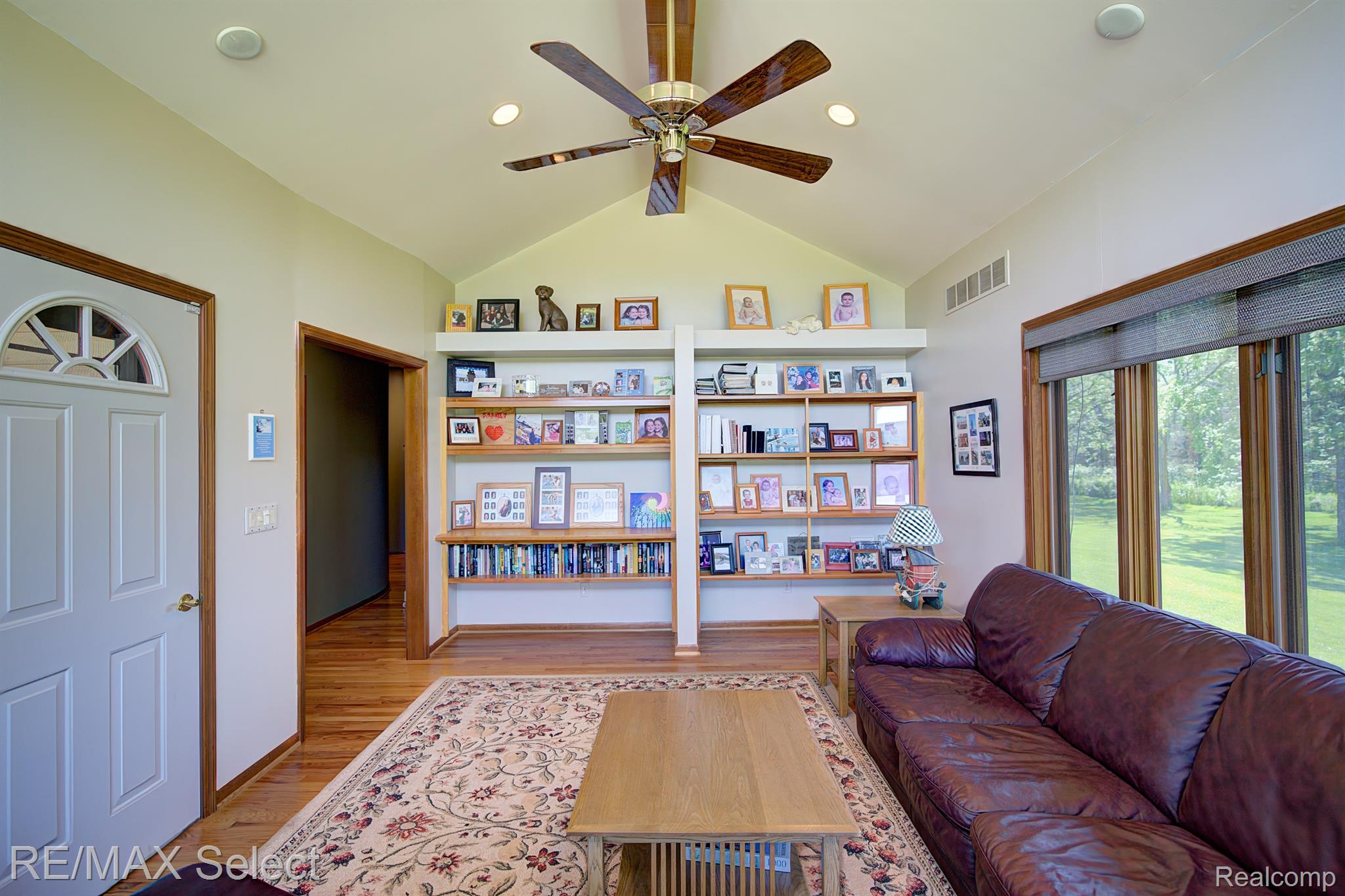 9120 RAY Road