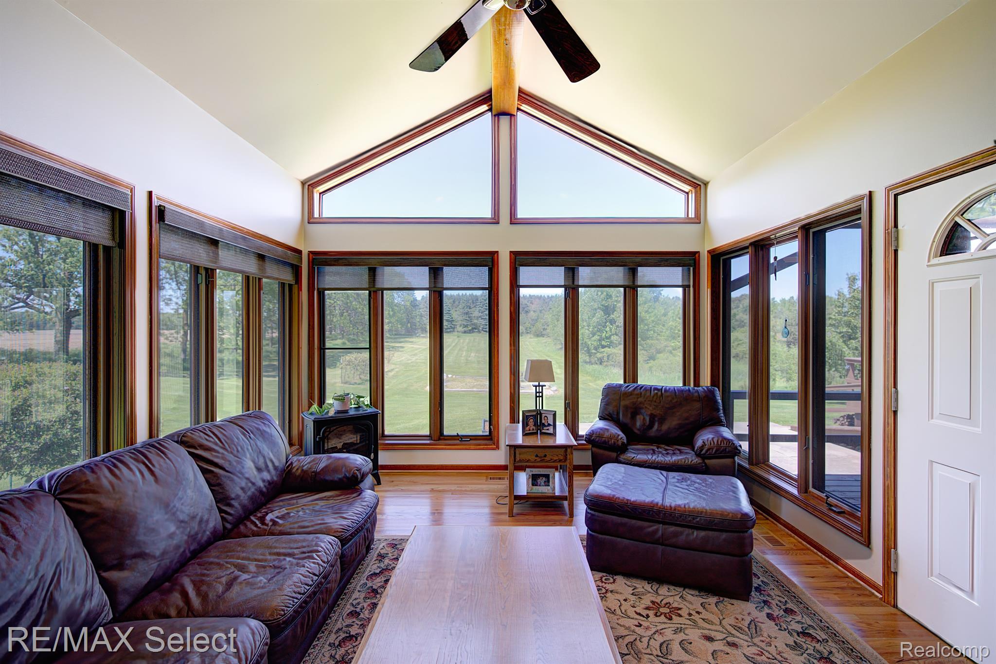 9120 RAY Road