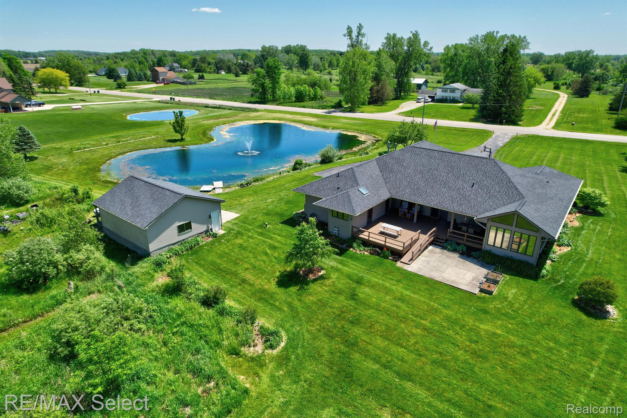 9120 RAY Road
