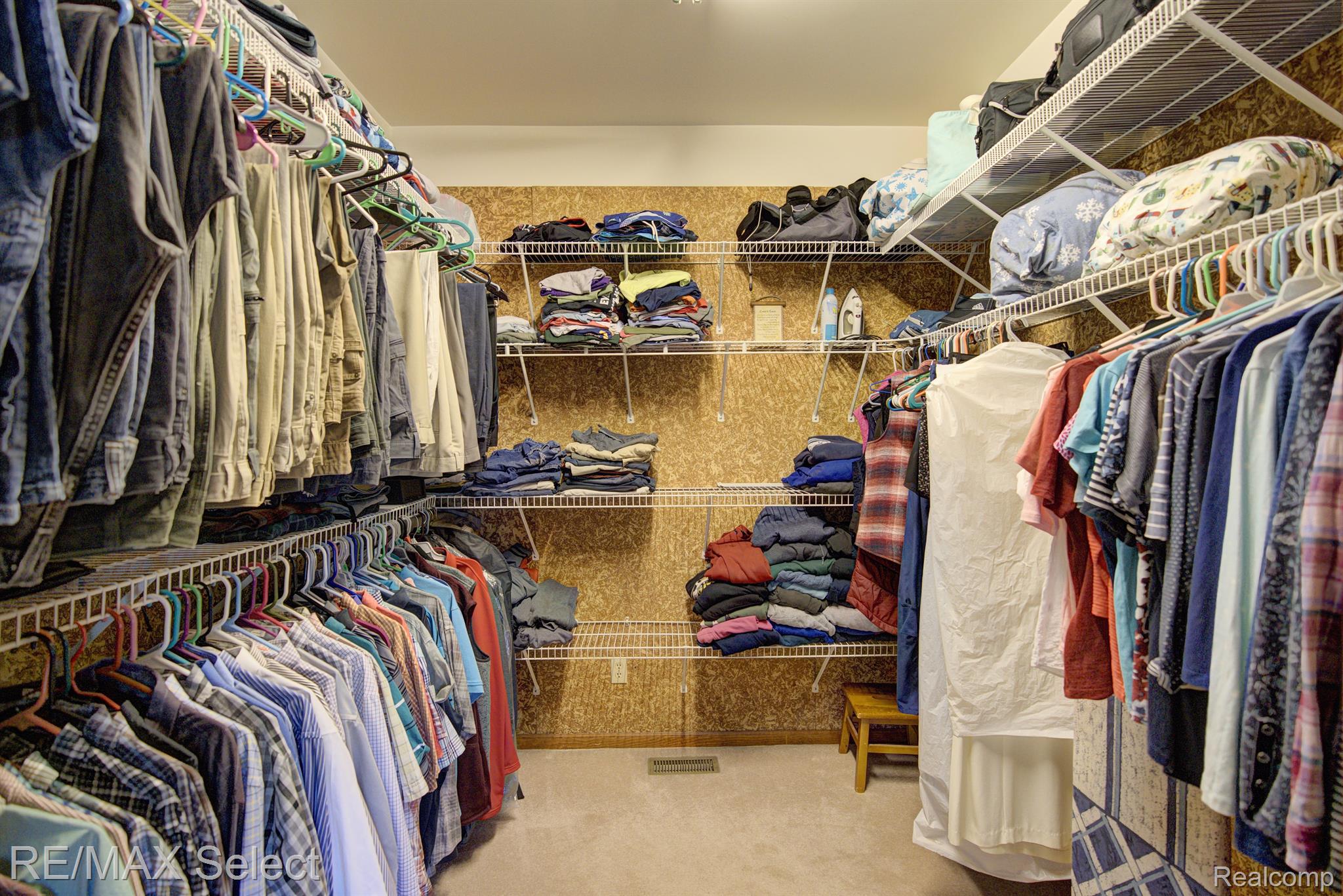 9120 RAY Road