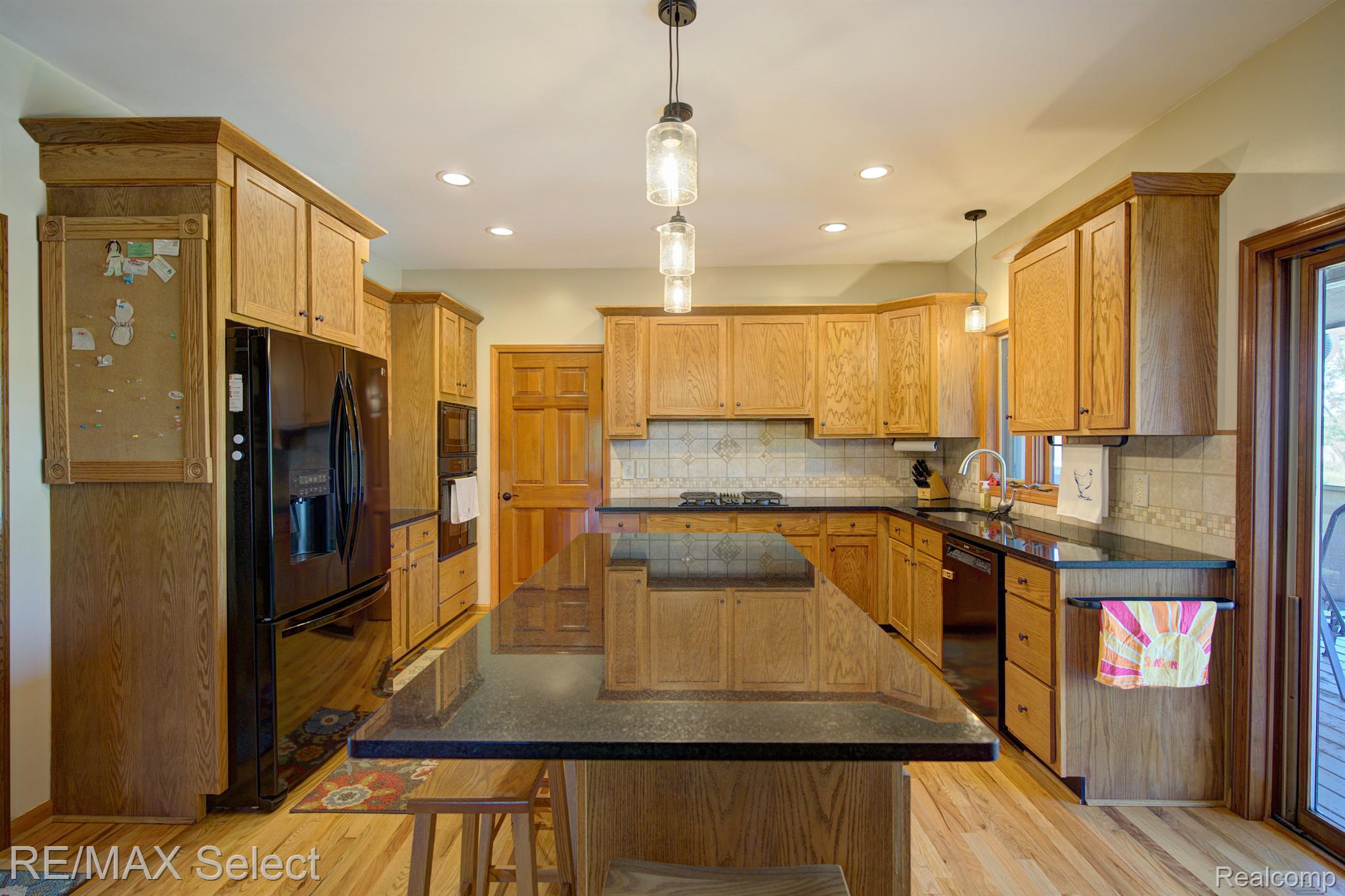 9120 RAY Road