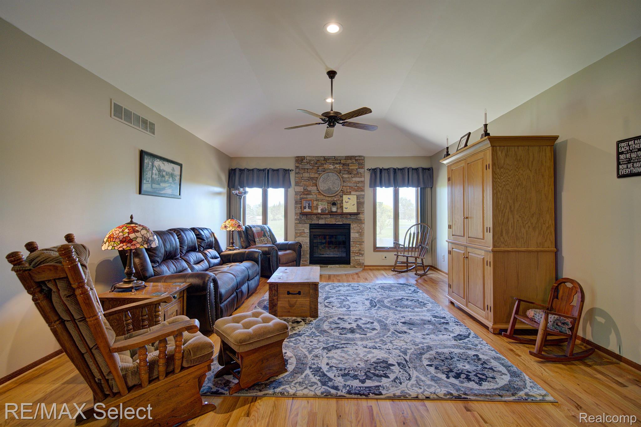 9120 RAY Road