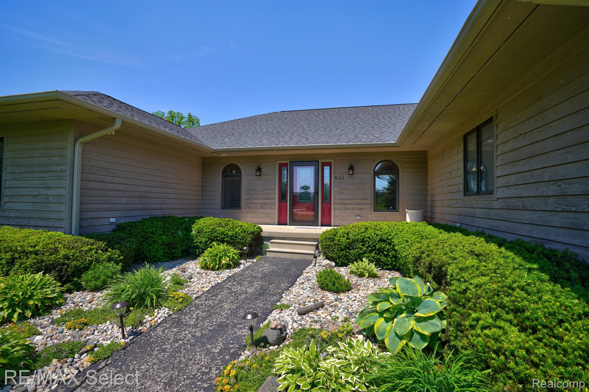 9120 RAY Road