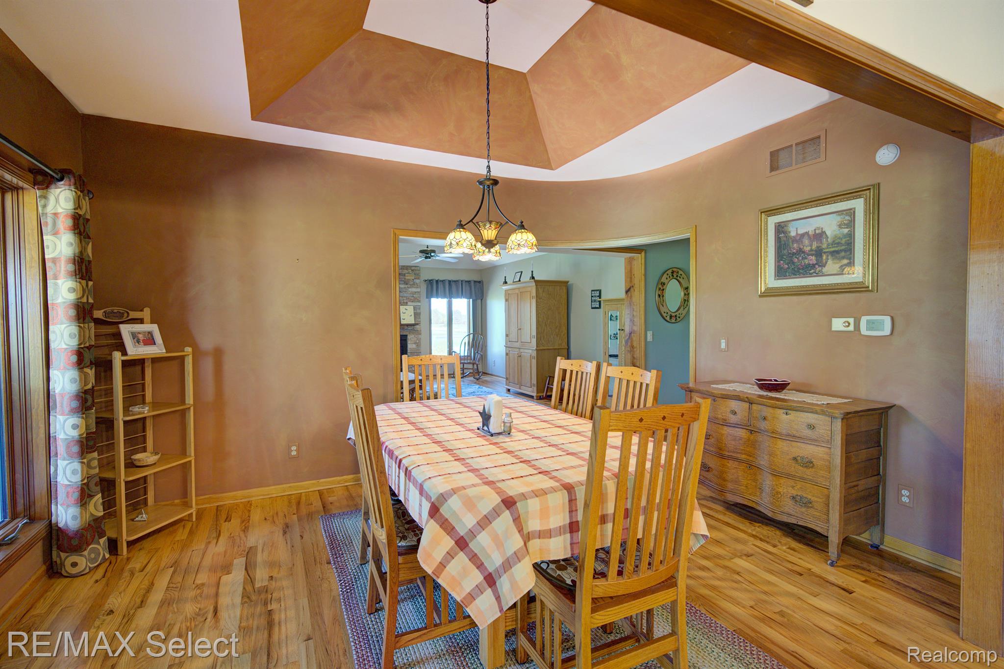 9120 RAY Road