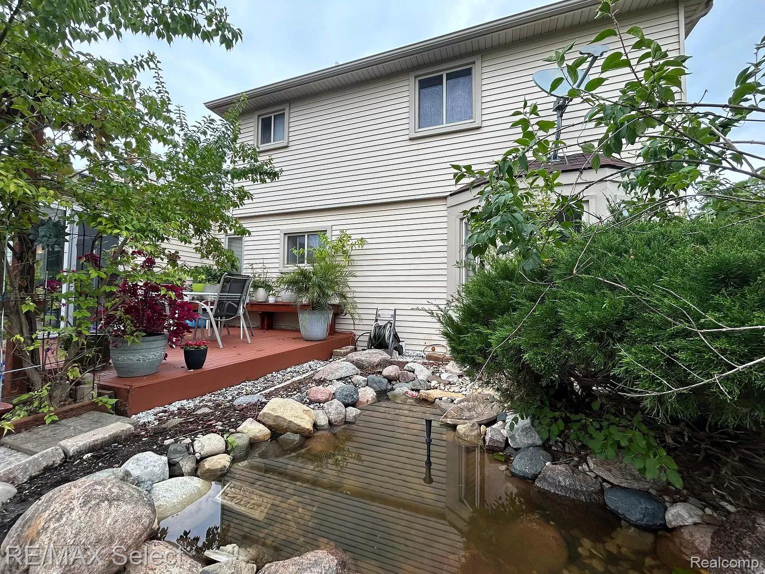 1294 WARNER CREEK Drive