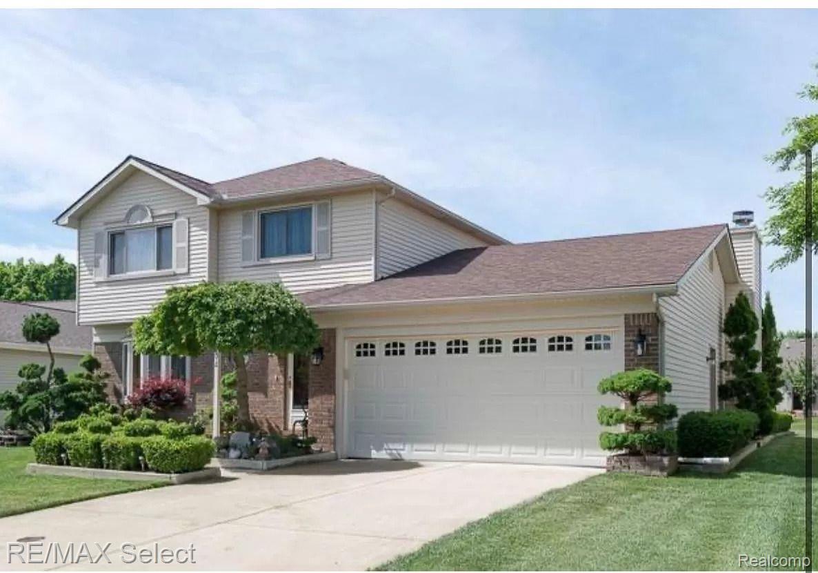 1294 WARNER CREEK Drive