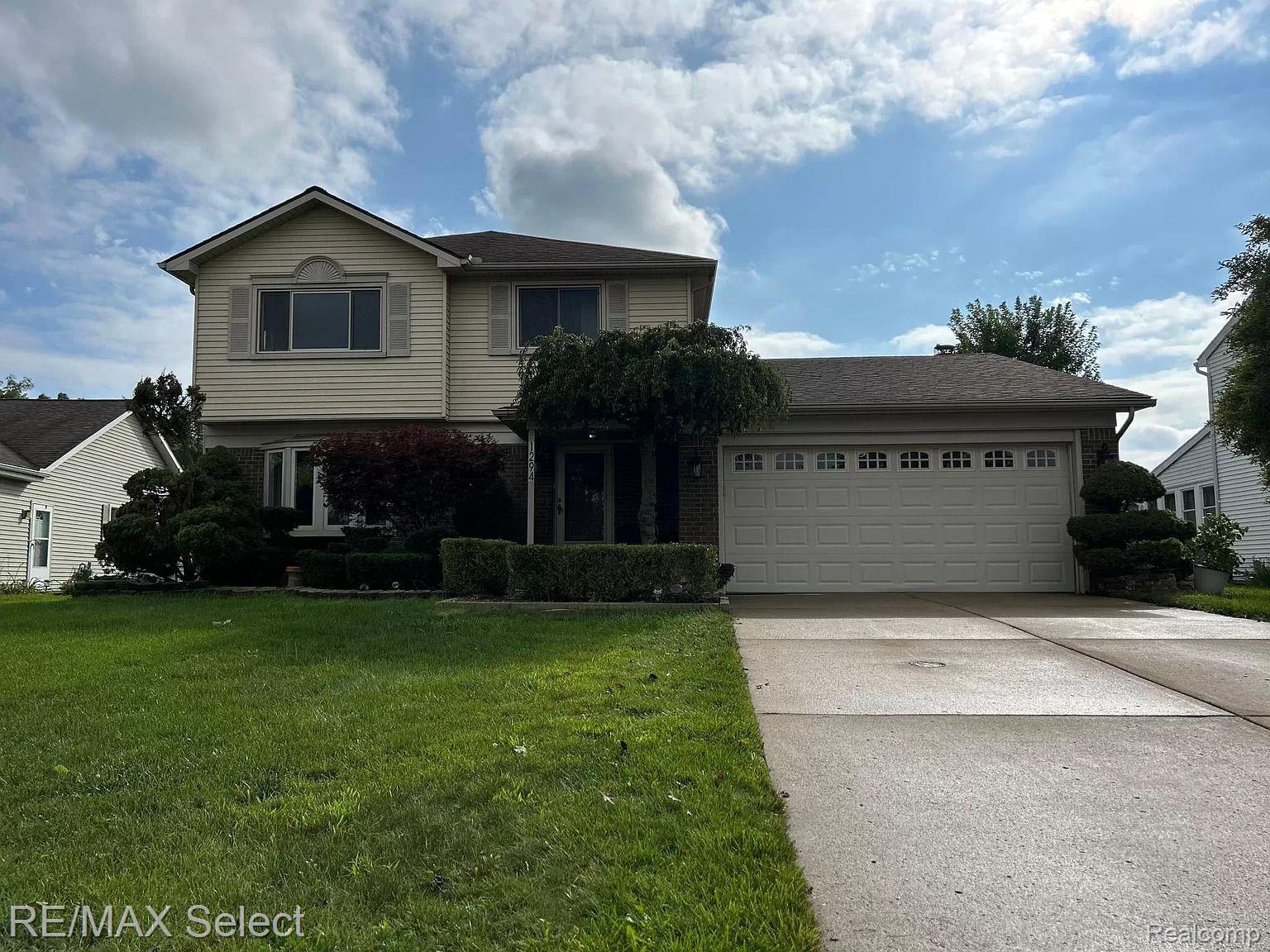 1294 WARNER CREEK Drive
