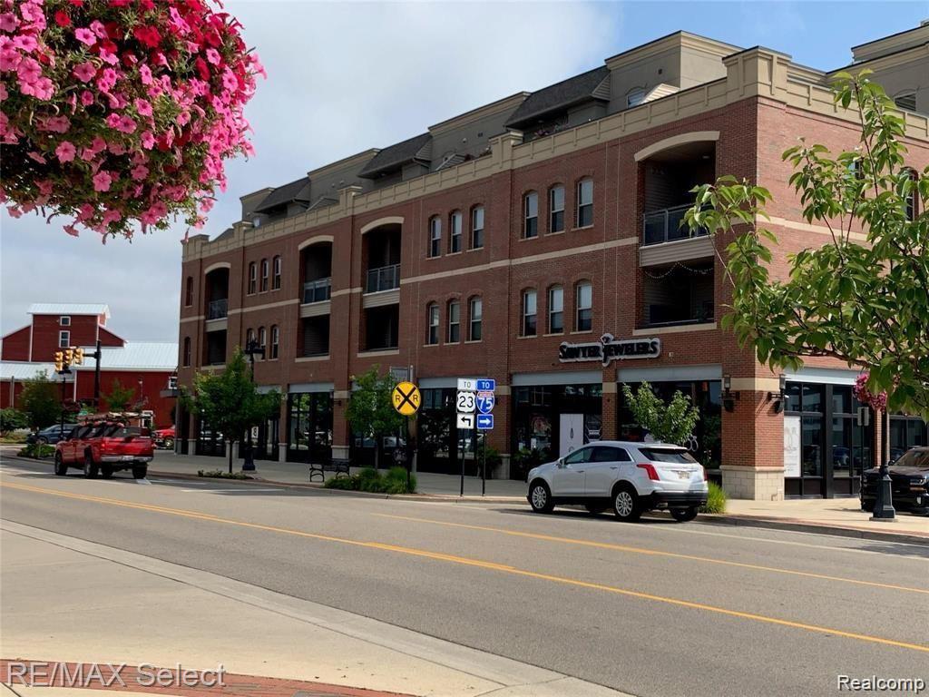 134 N LEROY Street 406