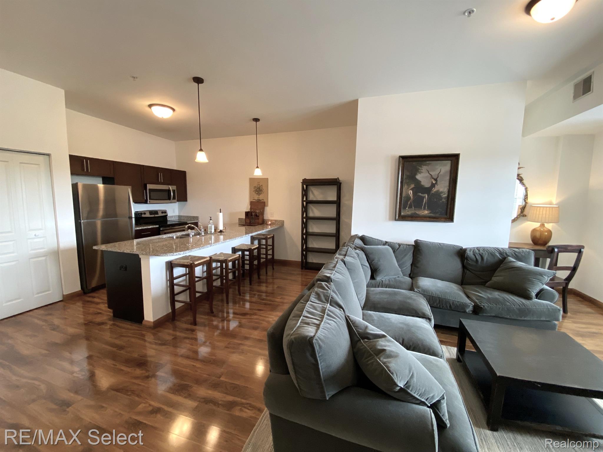 134 N LEROY Street 406