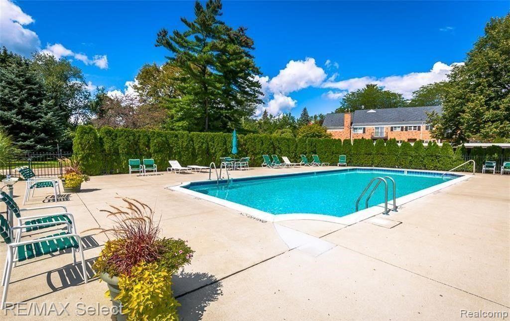 1400 TRAILWOOD Path
