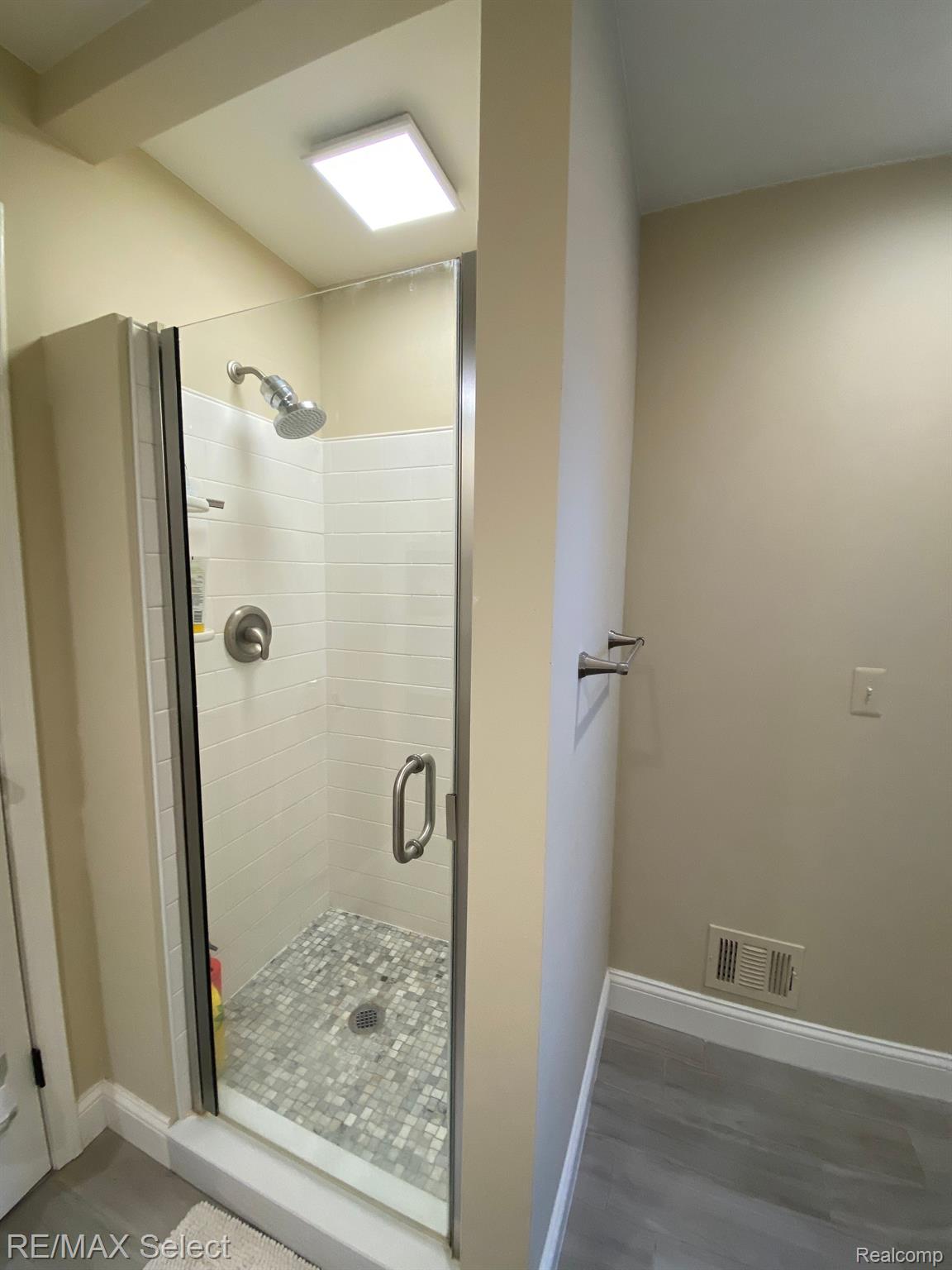 1400 TRAILWOOD Path