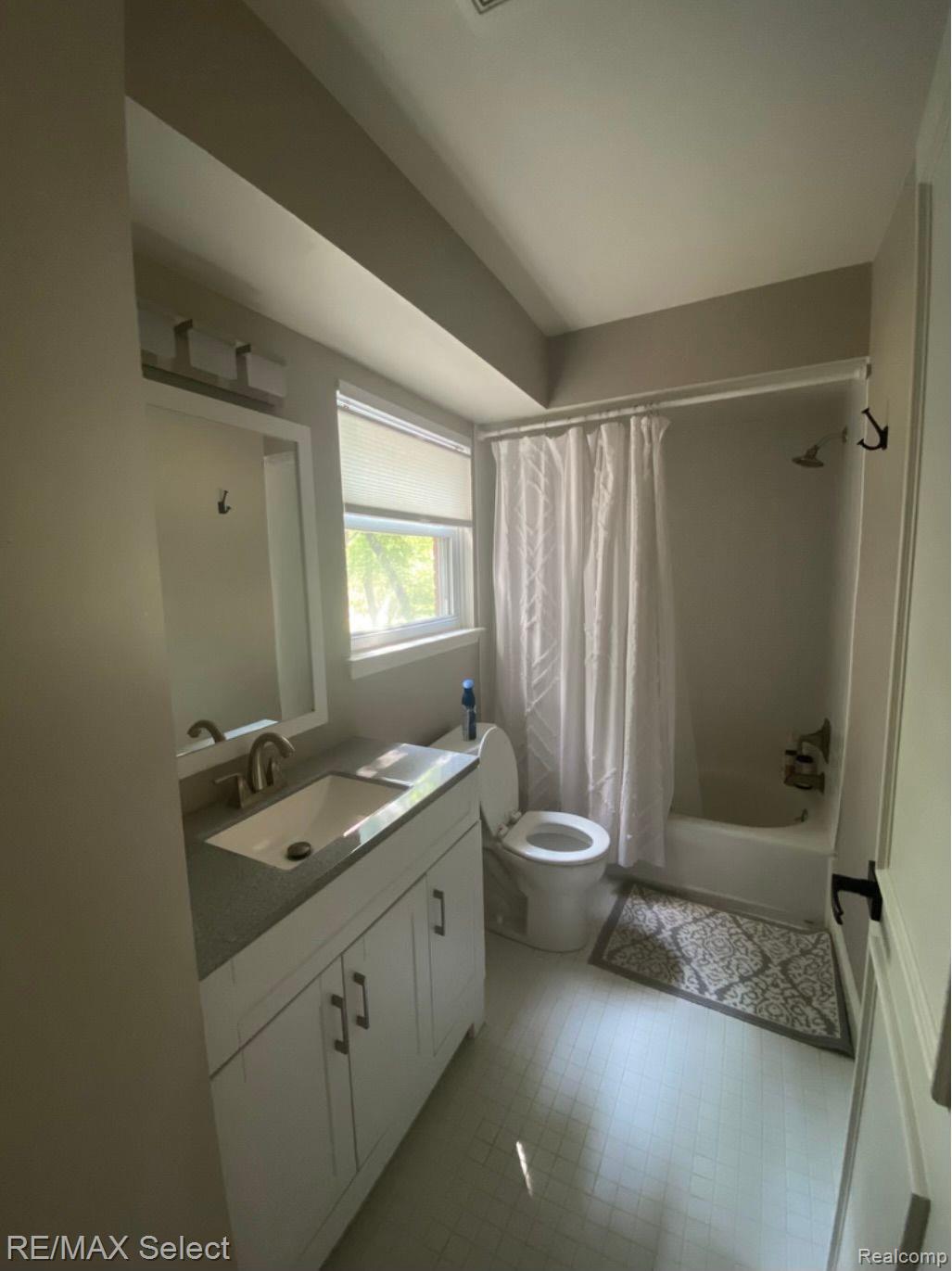 1400 TRAILWOOD Path