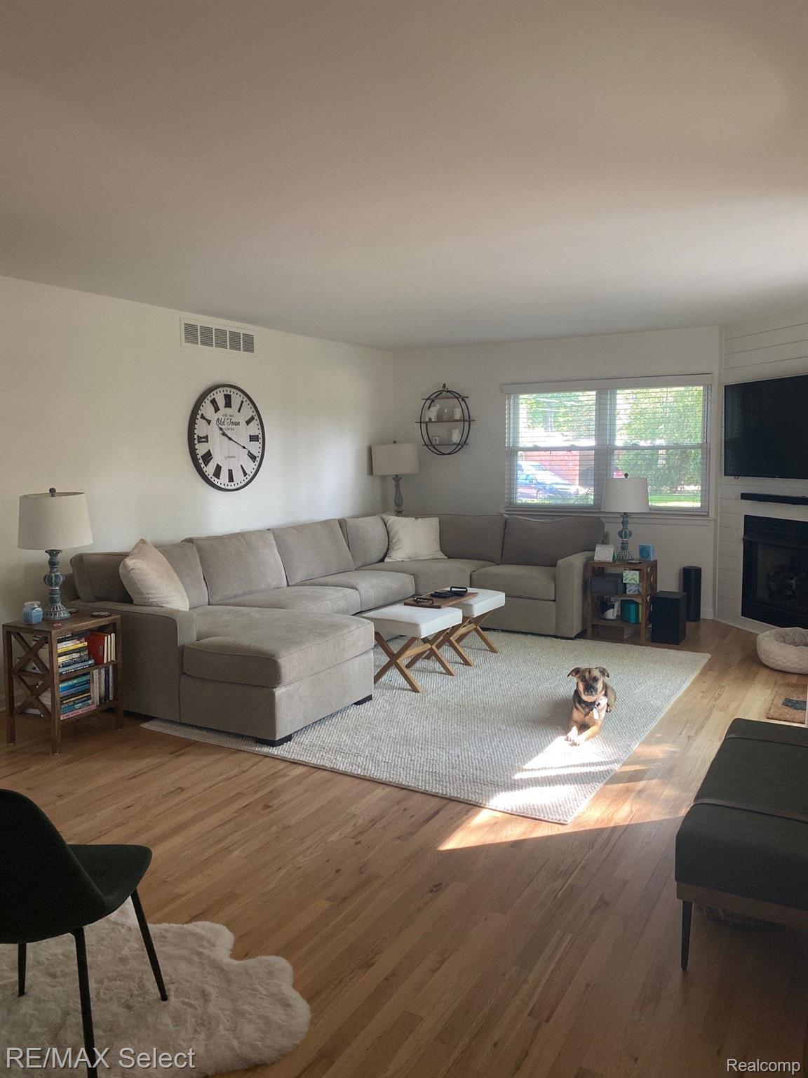 1400 TRAILWOOD Path