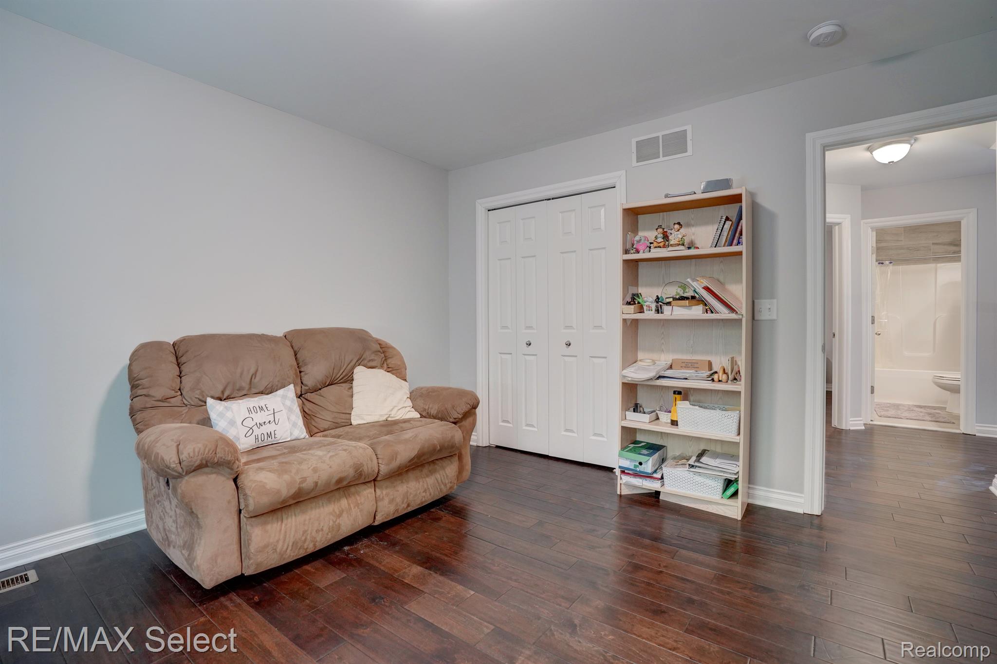 708 COBBLESTONE Drive