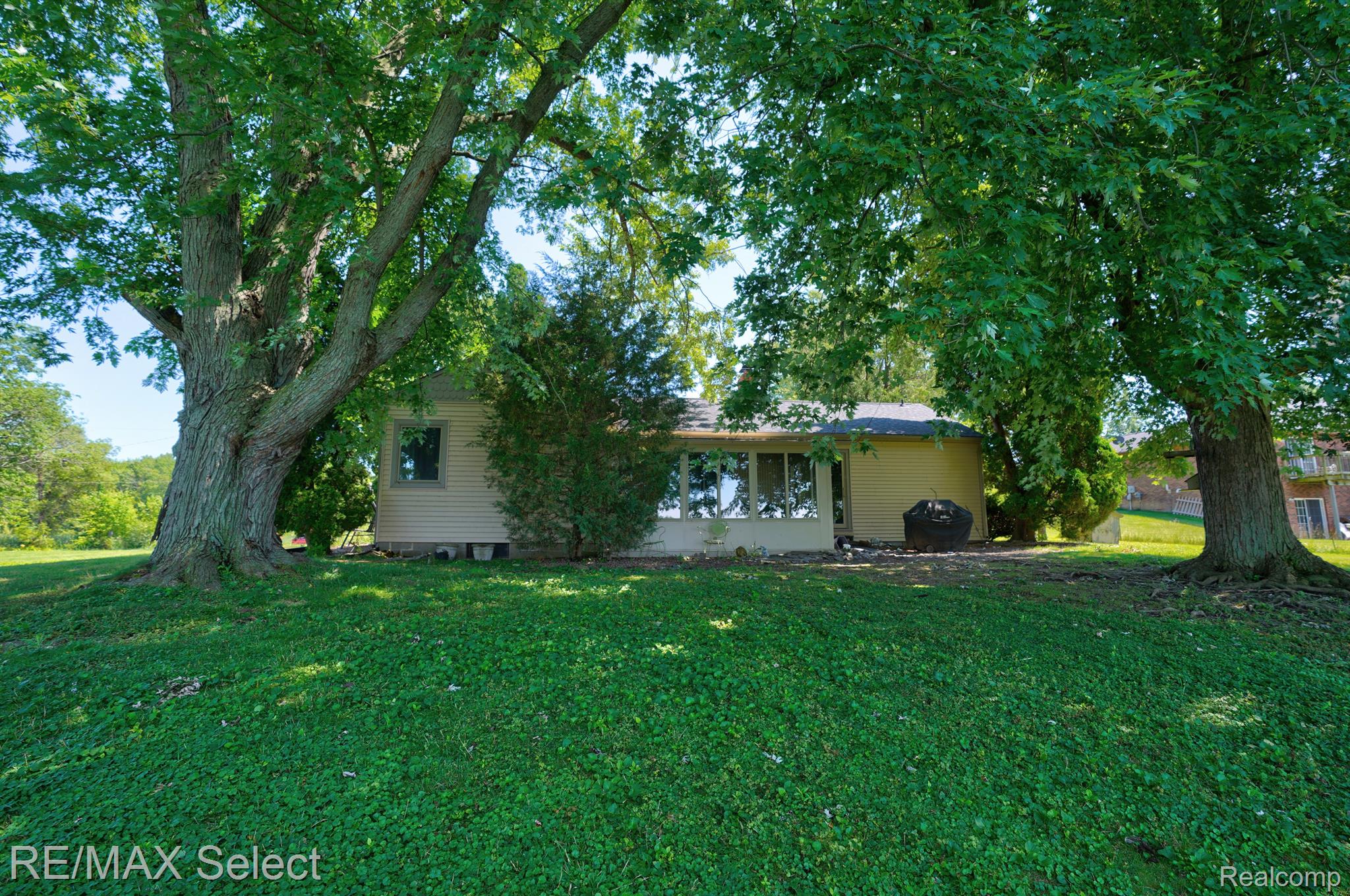 11500 SKYLINE Drive