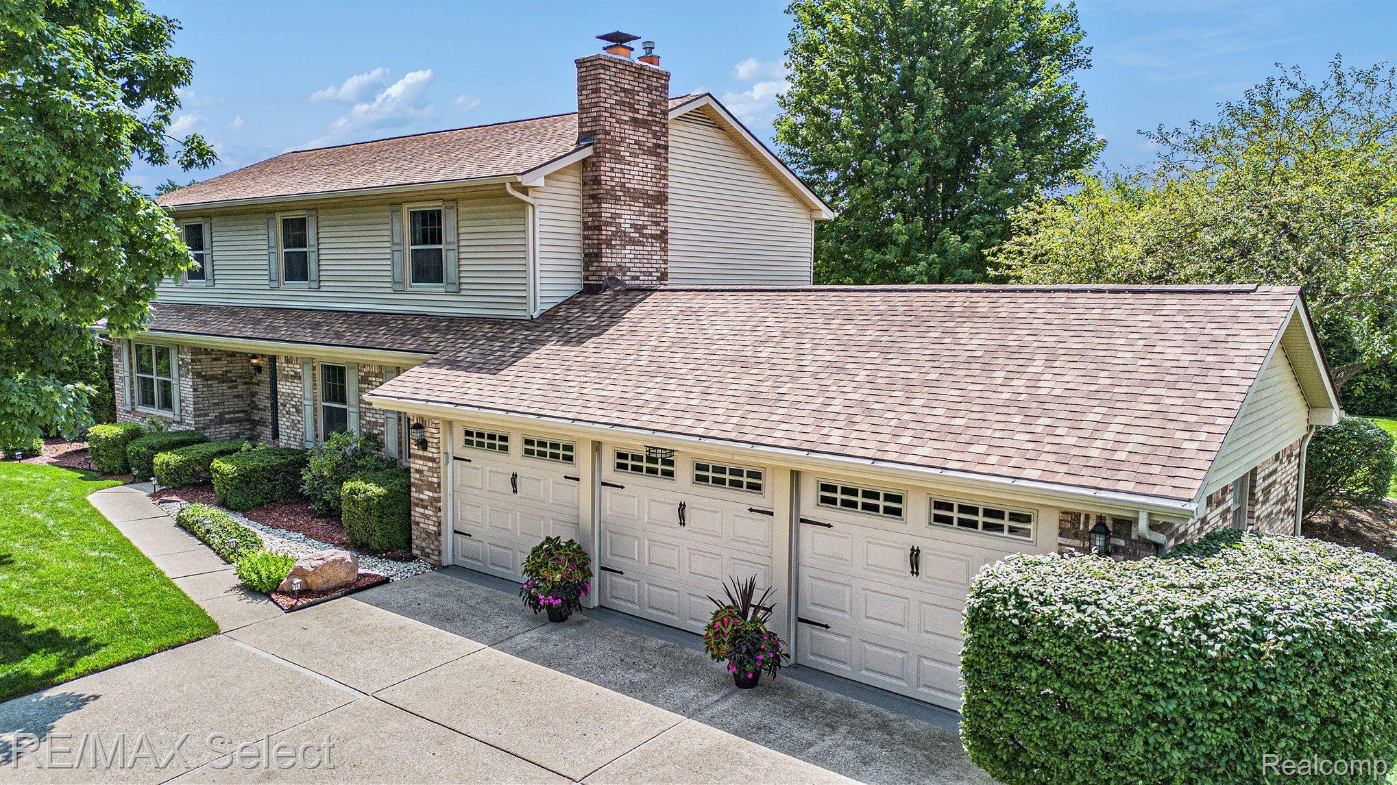 1528 KINGS BRIDGE Road