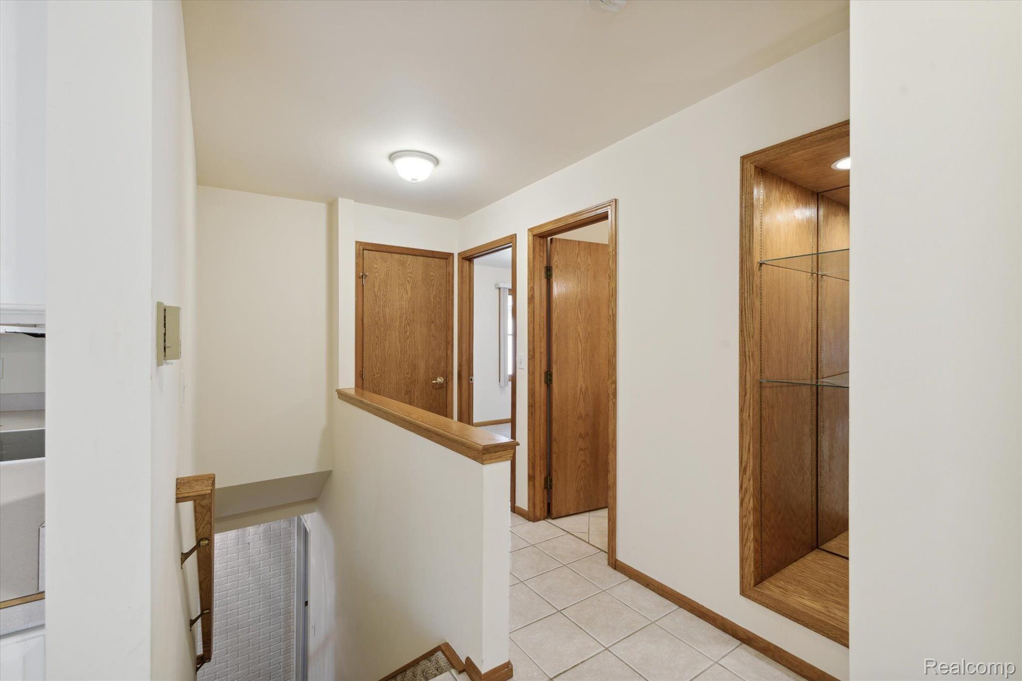 126 CREEKWOOD Circle