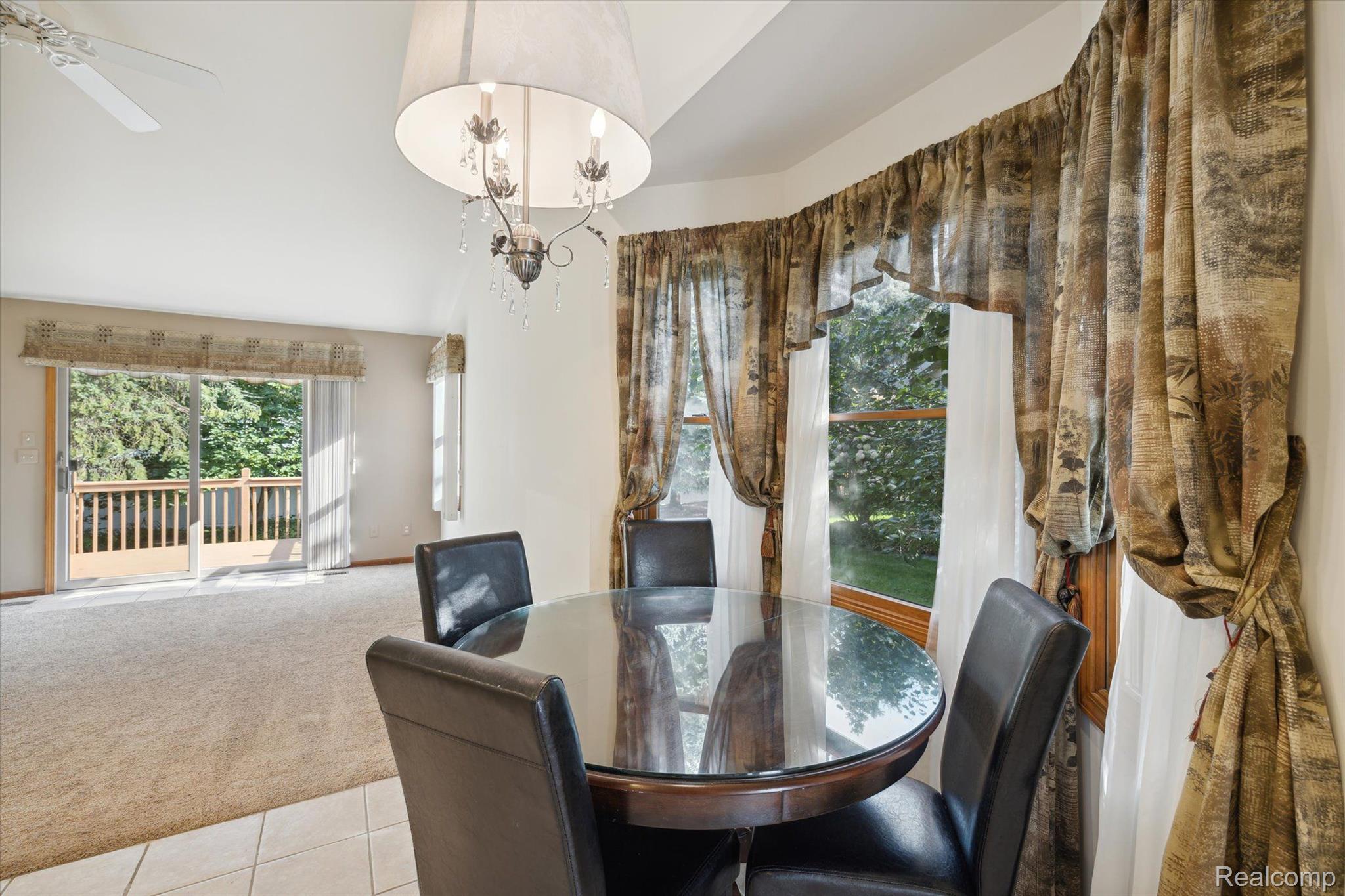 126 CREEKWOOD Circle