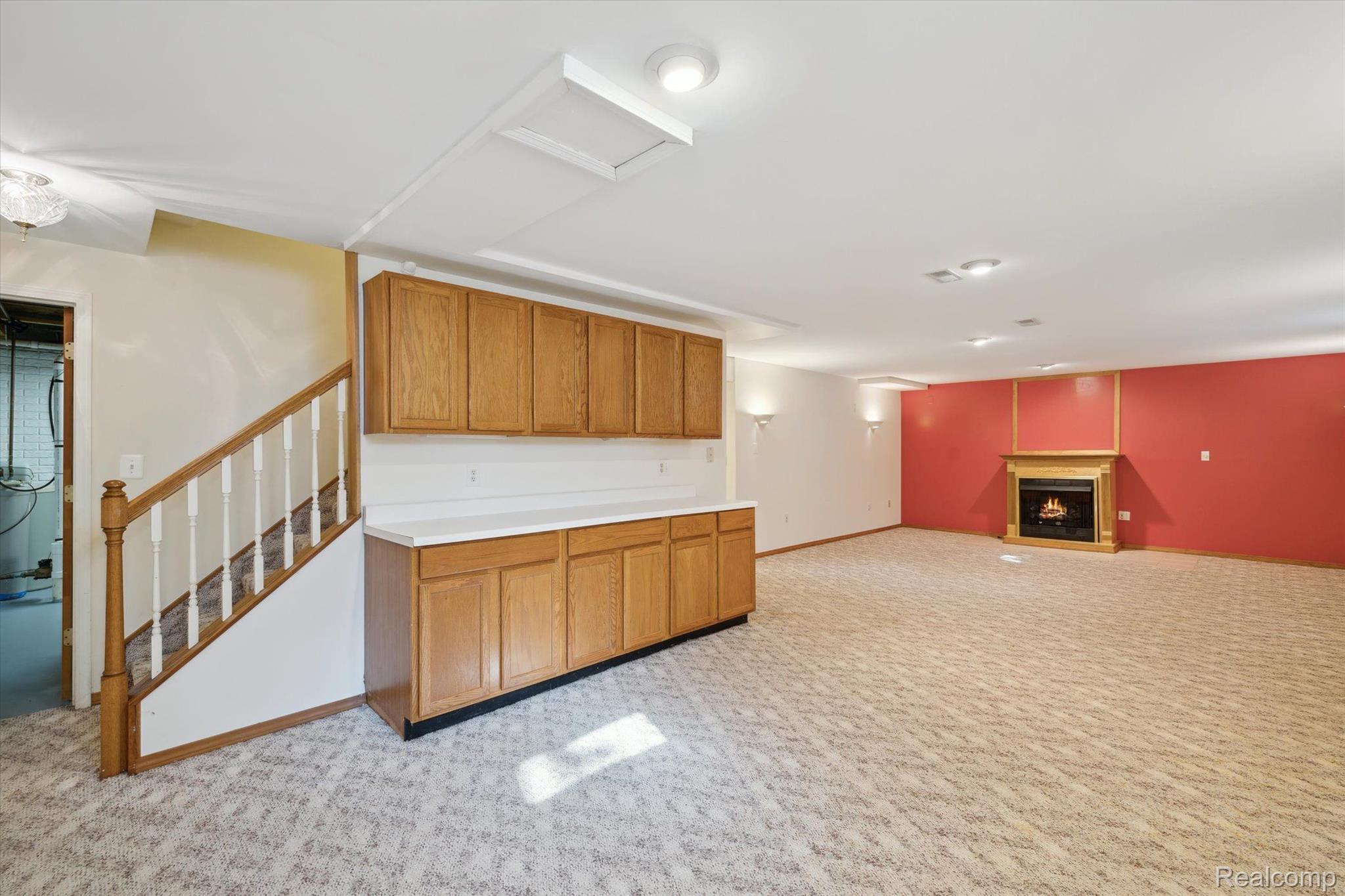 126 CREEKWOOD Circle