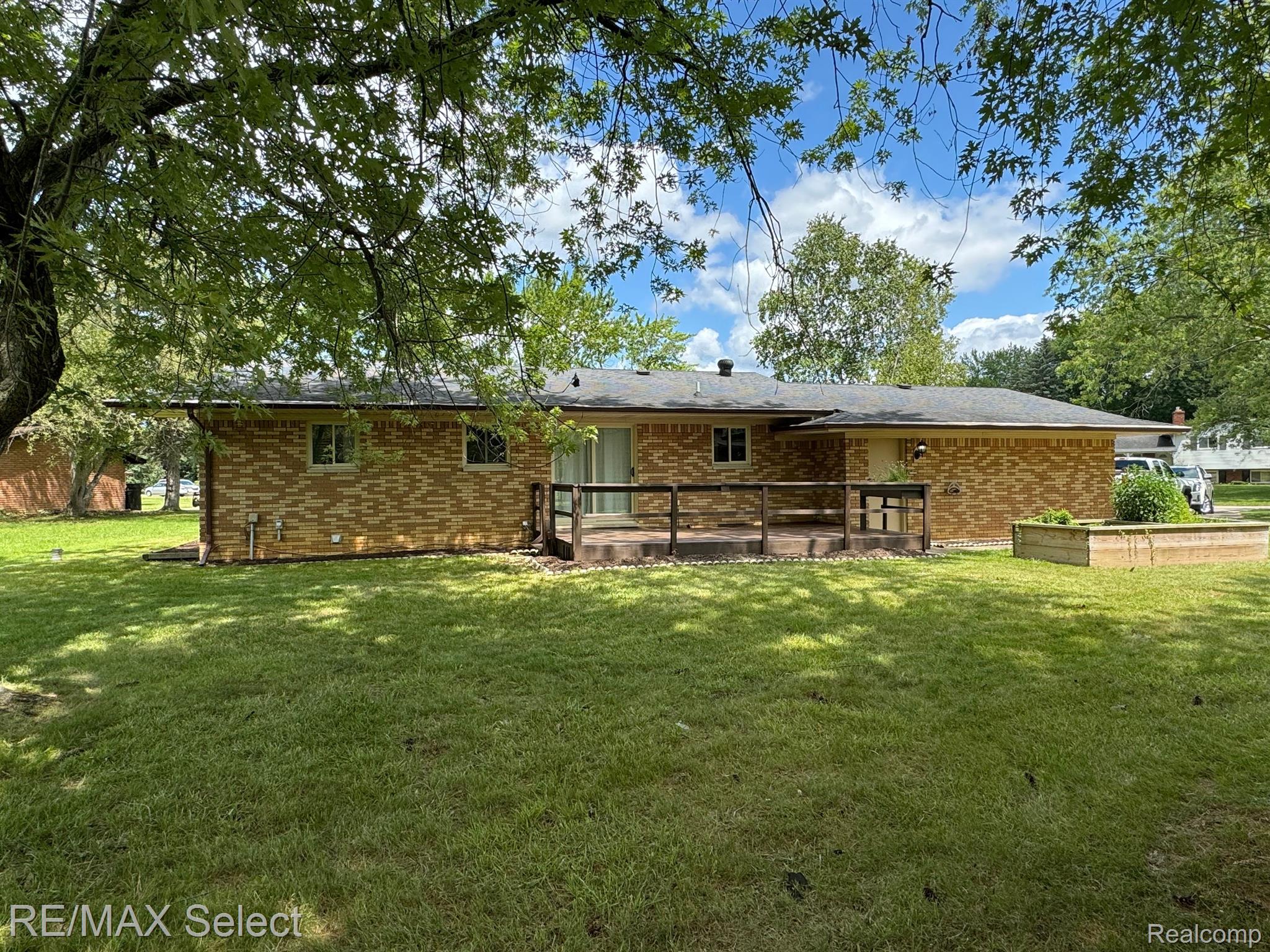 4372 OLD COLONY Drive