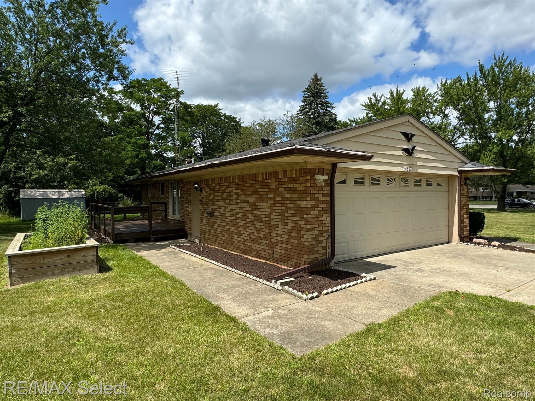 4372 OLD COLONY Drive