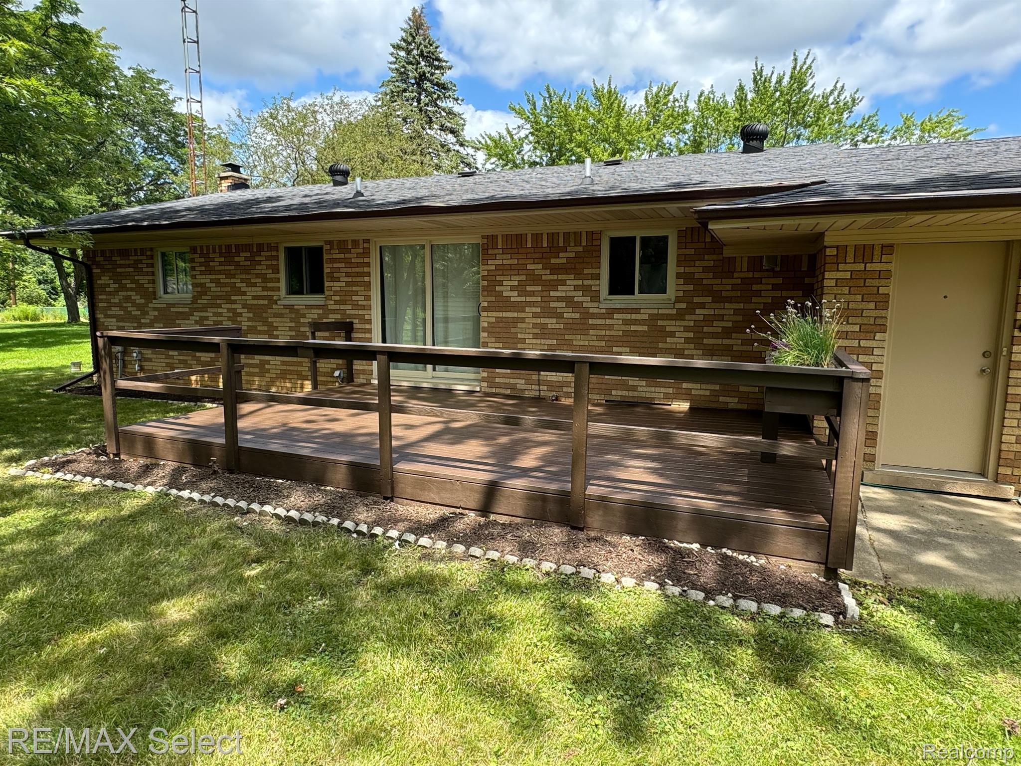 4372 OLD COLONY Drive