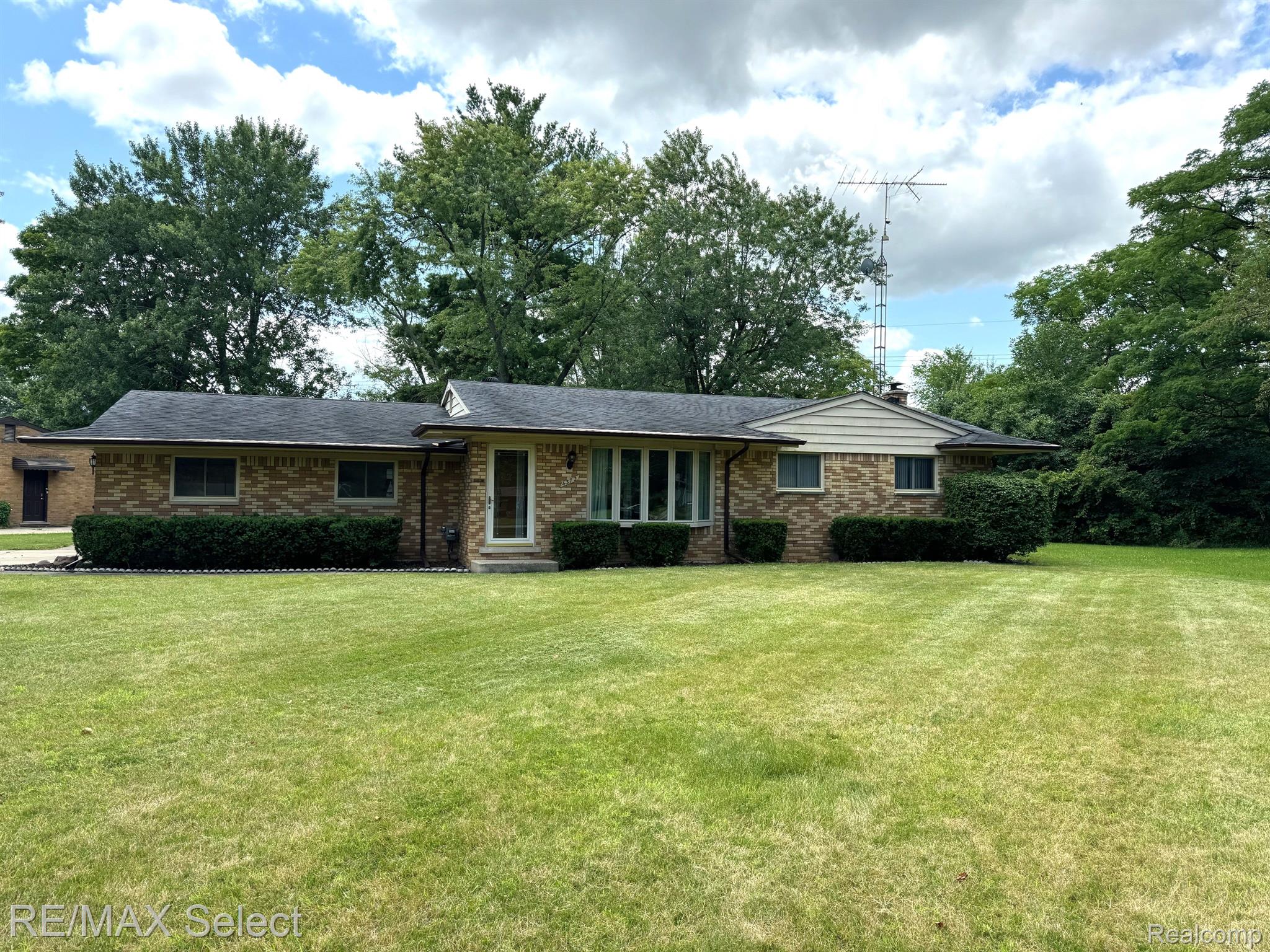 4372 OLD COLONY Drive