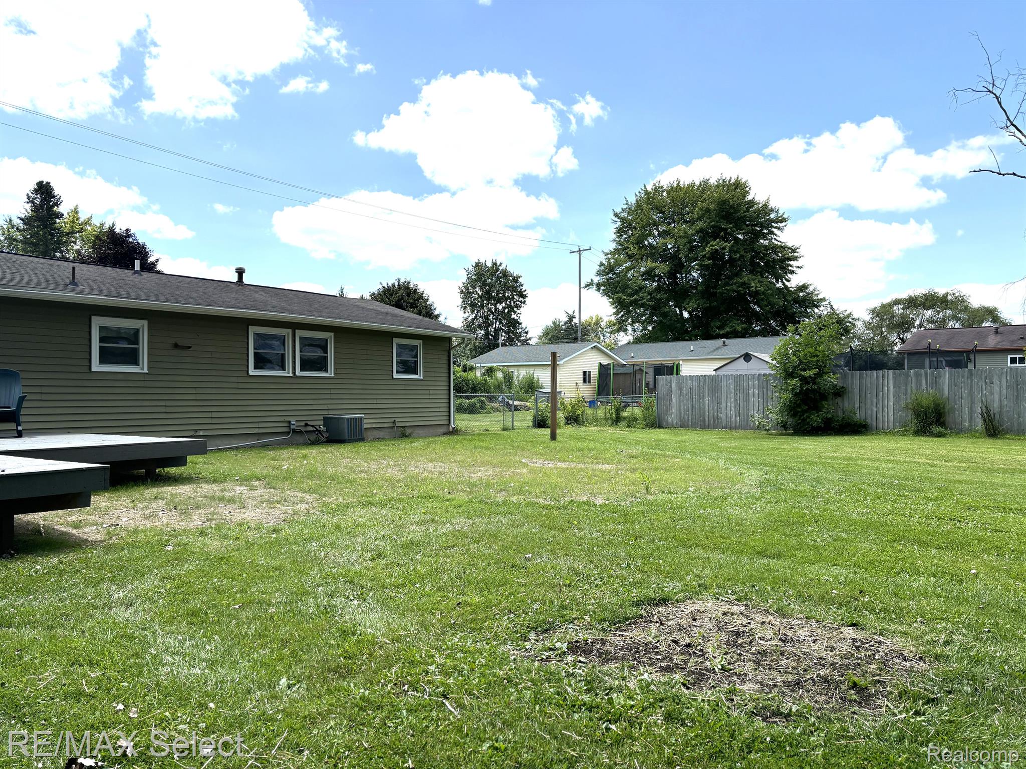 2470 N LONG LAKE Road