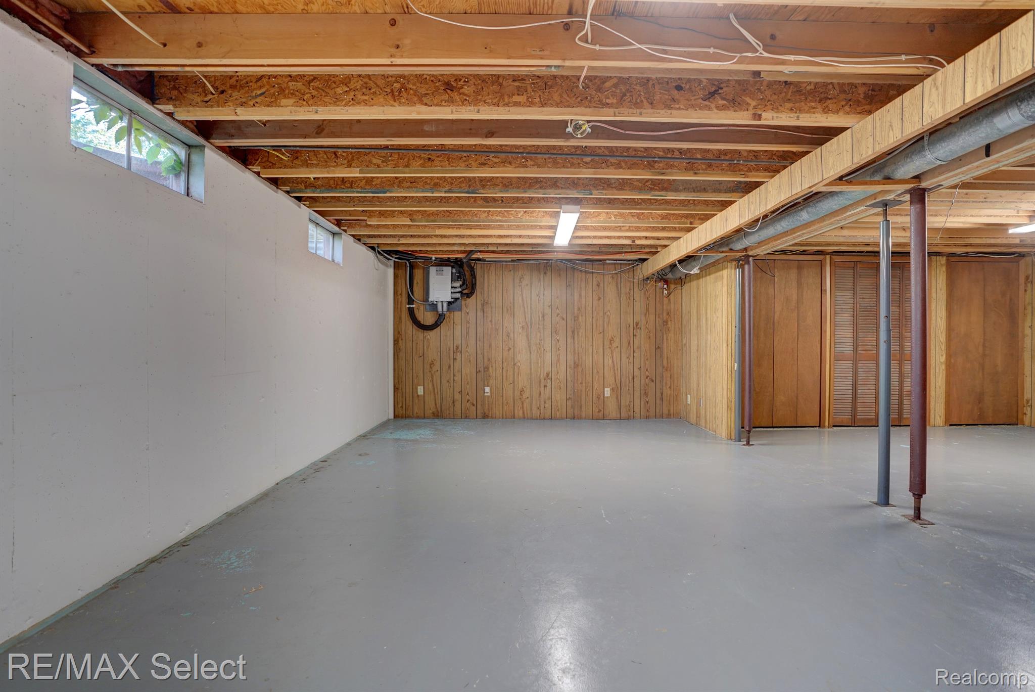 11377 N LEWIS Road
