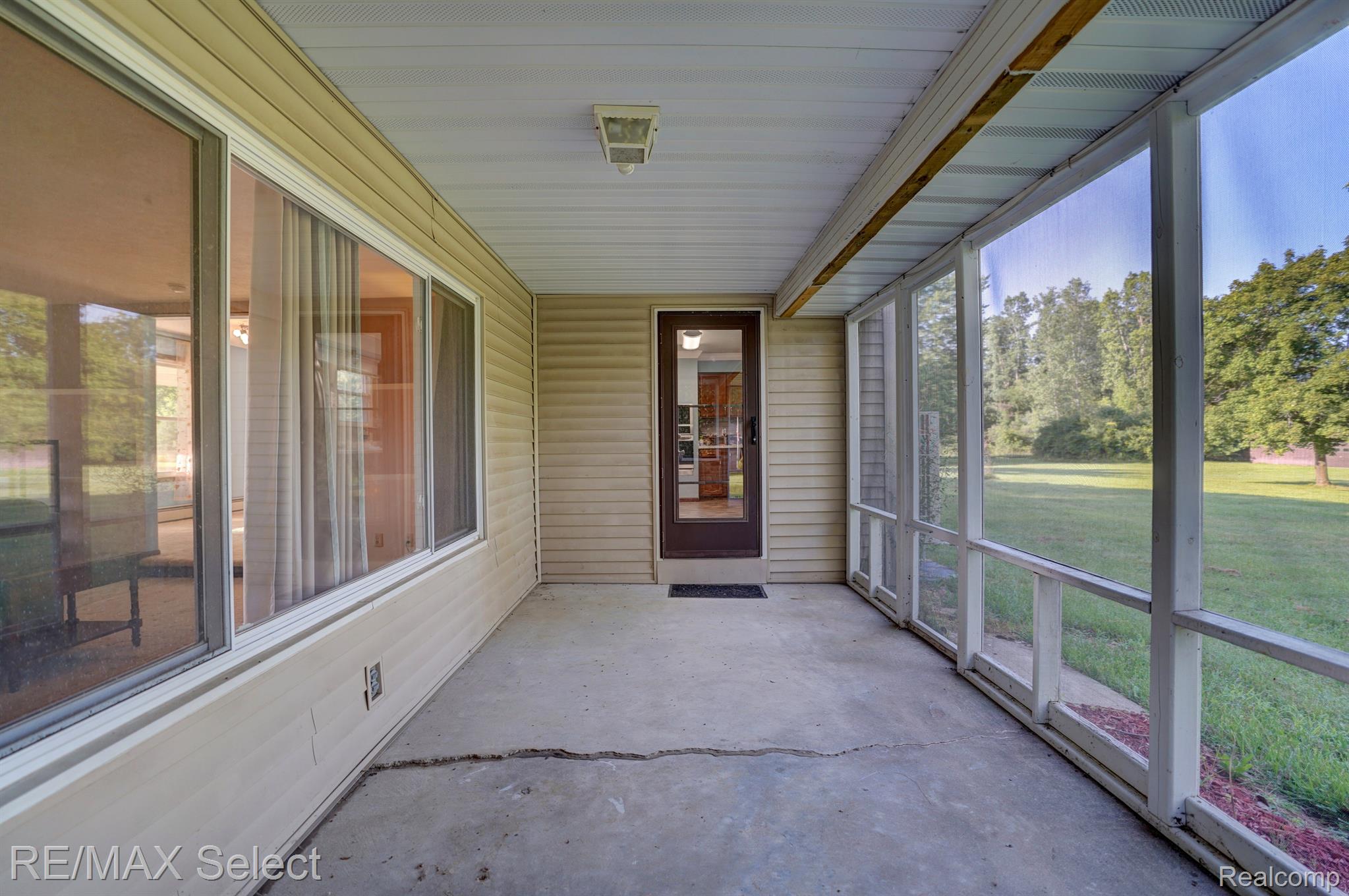 11377 N LEWIS Road